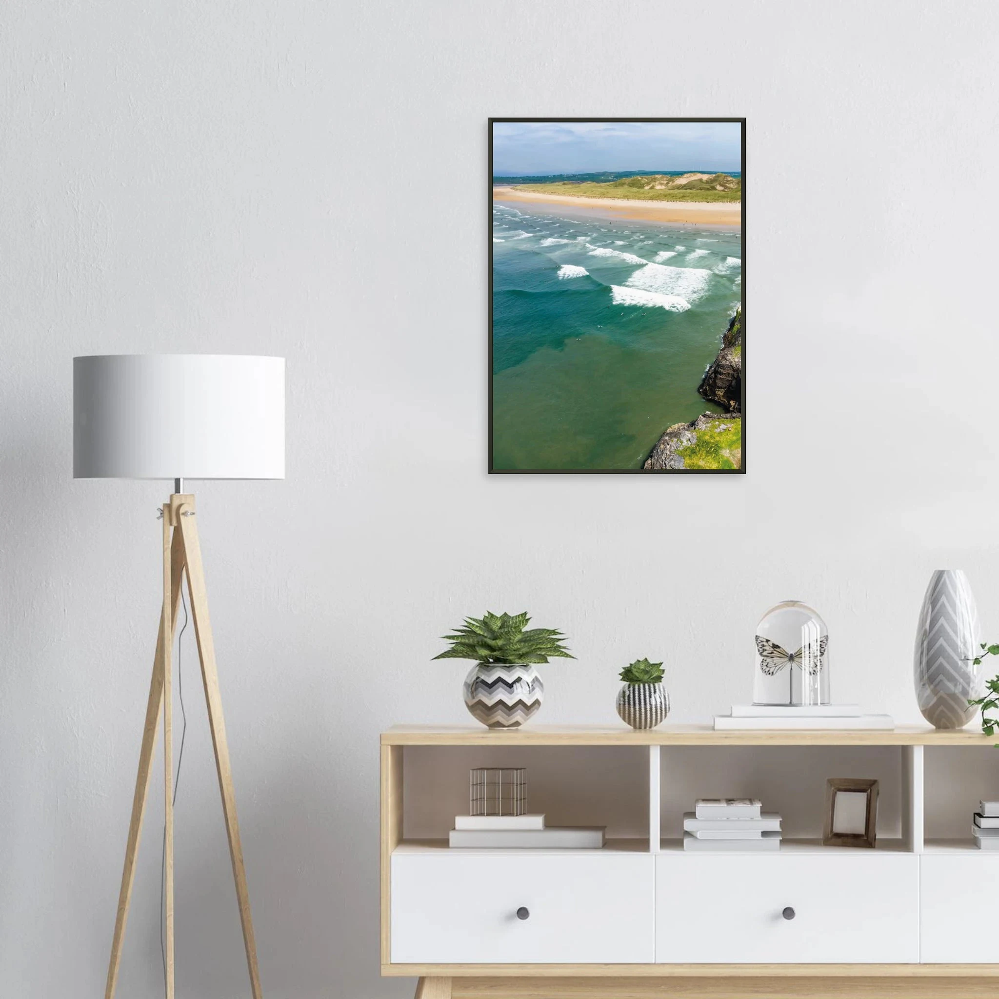 Bundoran, Irland – Atlantik-Surfspot in der Grafschaft Donegal mit Reefbreak The Peak und kaltem Wasser. Poster im Metallrahmen.