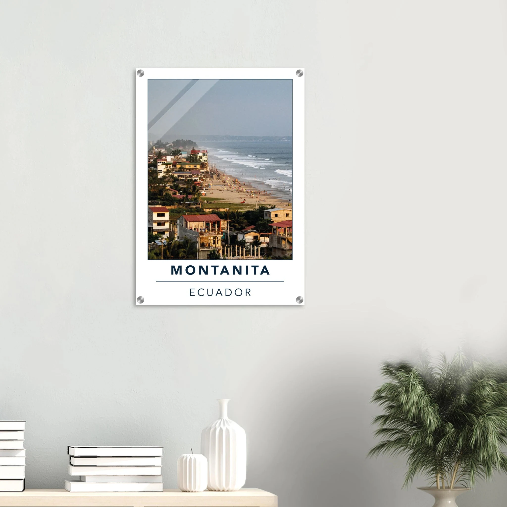 Montañita, Ecuador – Pazifik-Surferdorf an der Ruta del Sol mit rechtem Pointbreak und Backpacker-Szene. Kunstdruck auf Acrylglas.