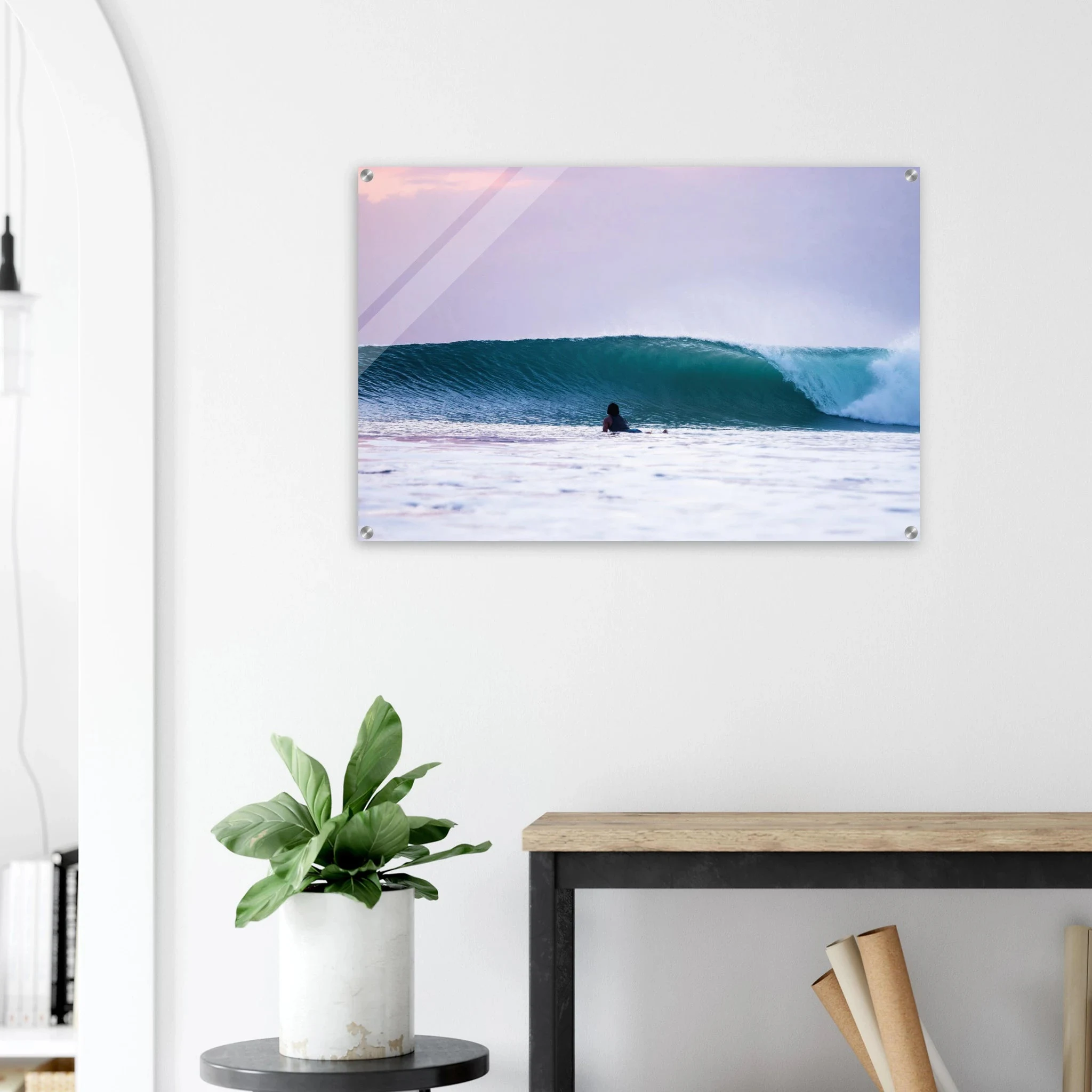 Kuta Beach, Bali (Indonesien) – Belebter Beachbreak im Süden Balis, klassischer Einsteiger-Spot mit weichen Wellen. Kunstdruck auf Acrylglas.