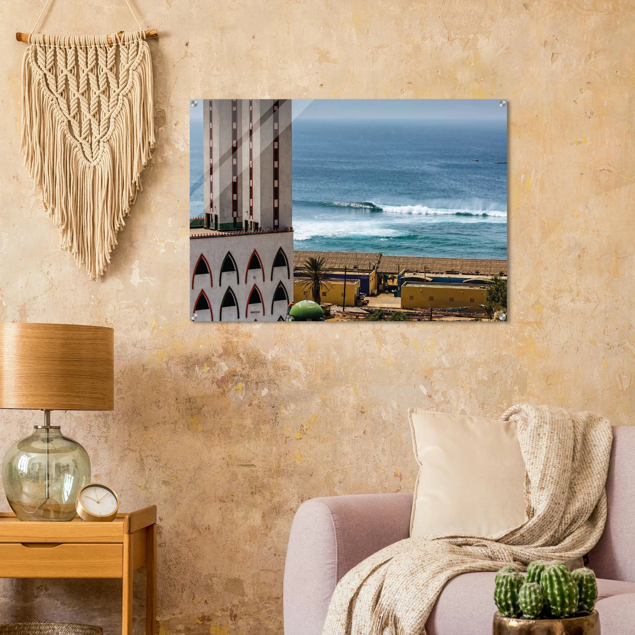 Saly, Senegal – Westafrikanische Küstenstadt an der Petite Côte mit Riffwellen und warmem Atlantik. Kunstdruck auf Acrylglas.