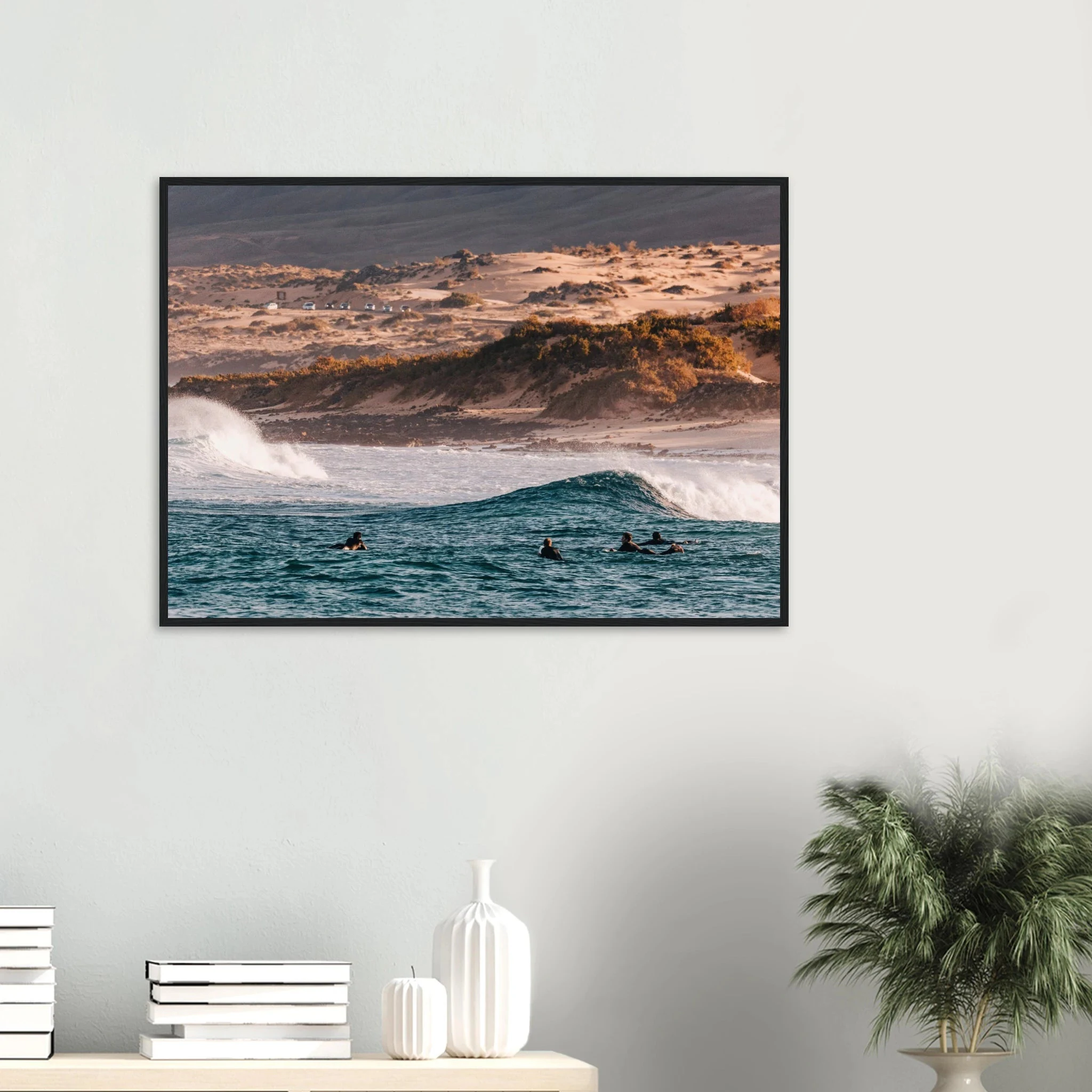 Fuerteventura, Spanien – Kanareninsel mit Vulkangestein-Reefbreaks im Norden und ganzjährig konstantem Atlantik-Swell. Poster im Holzrahmen.