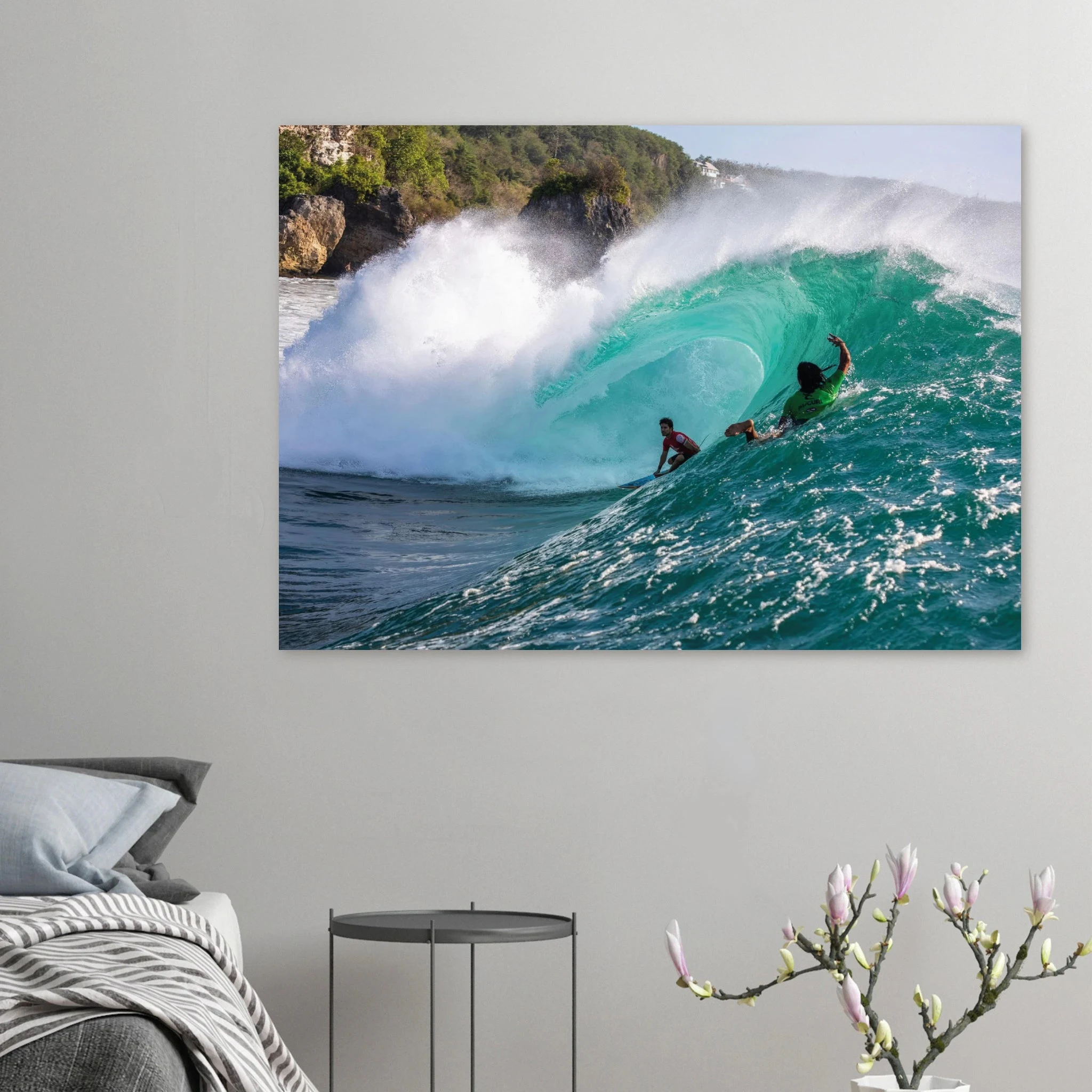 Padang Padang, Bali (Indonesien) – Linker Reefbreak auf der Bukit-Halbinsel, bekannt als balinesisches Pipeline-Pendant. Poster.