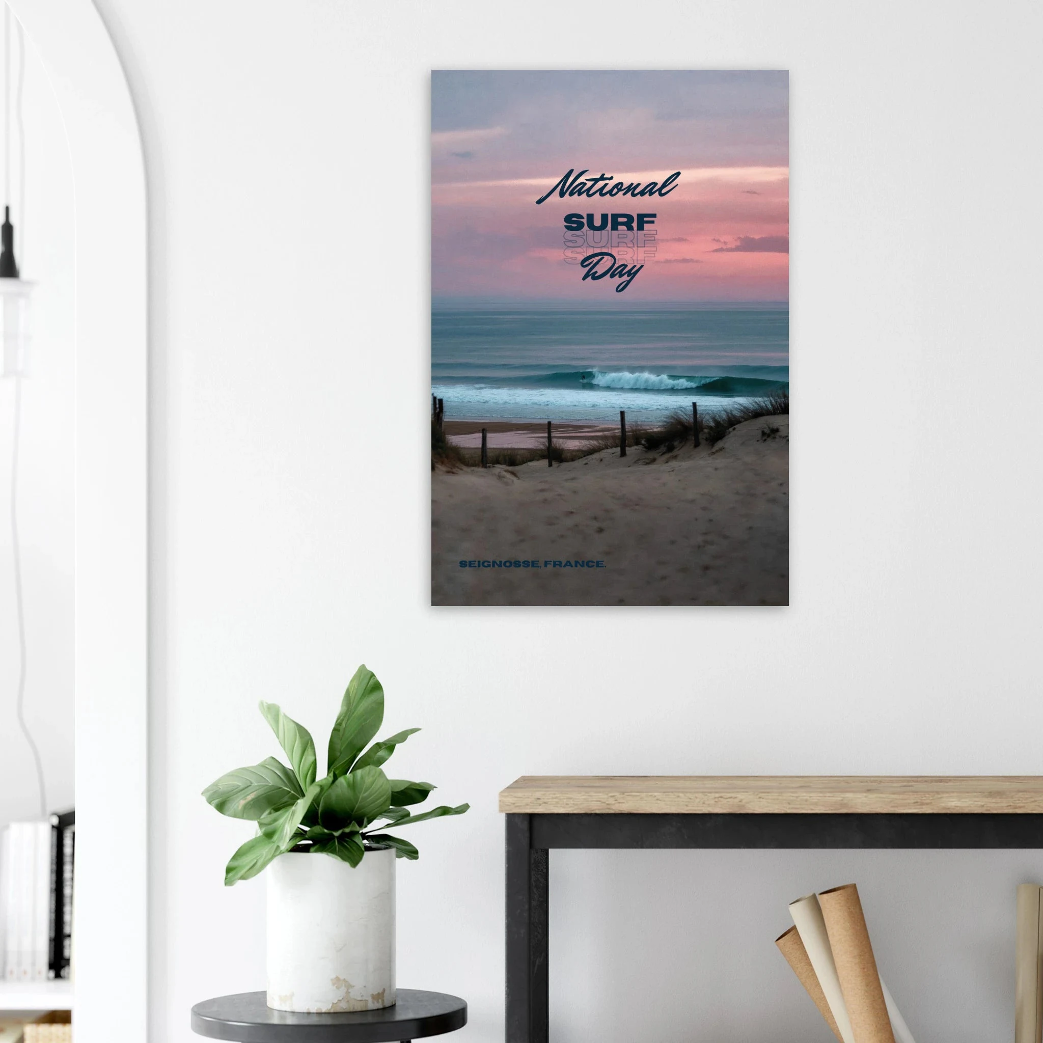 Seignosse, Frankreich – Dünenstrand in den Landes mit hohlen Beachbreaks und ausgeprägter Herbstsaison. Kunstdruck auf Alu-Dibond.