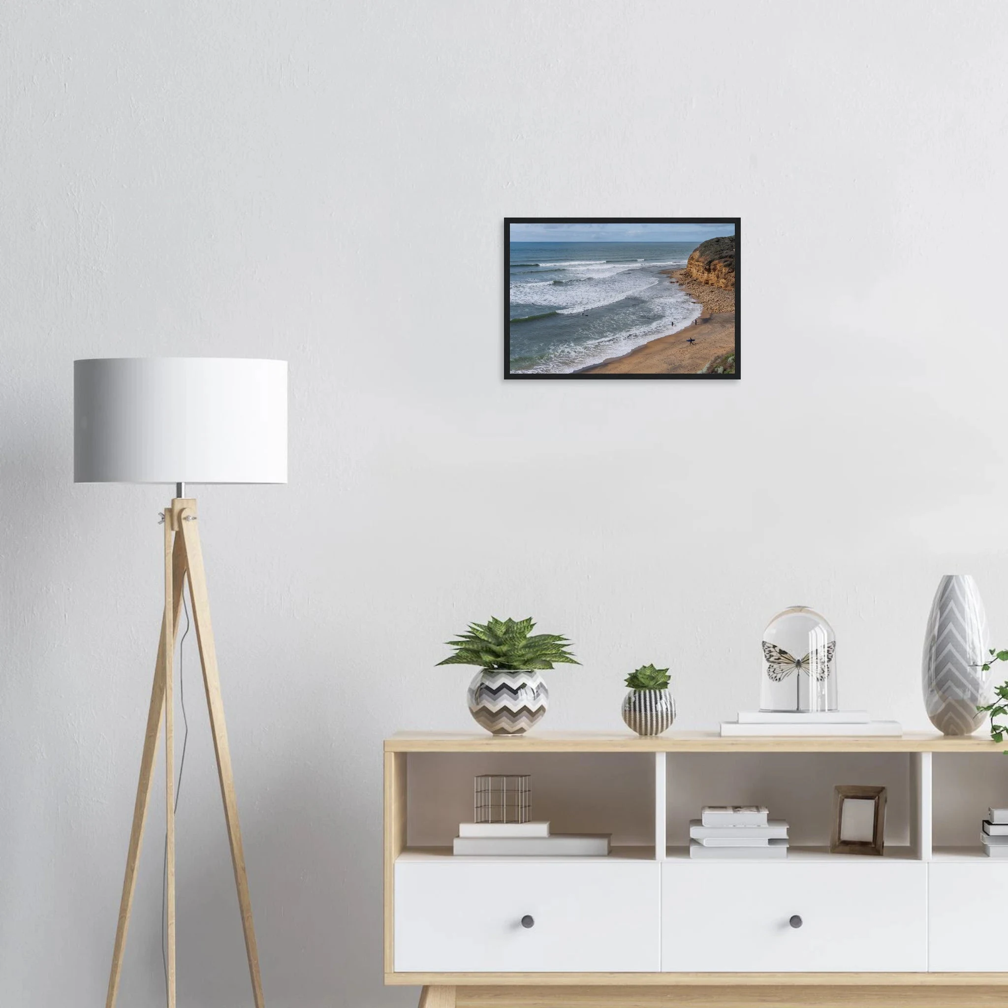 Torquay, Australien – Heimat der Bells Beach und Sitz der Surfmarken Rip Curl und Quiksilver in Victoria. Poster im Holzrahmen.