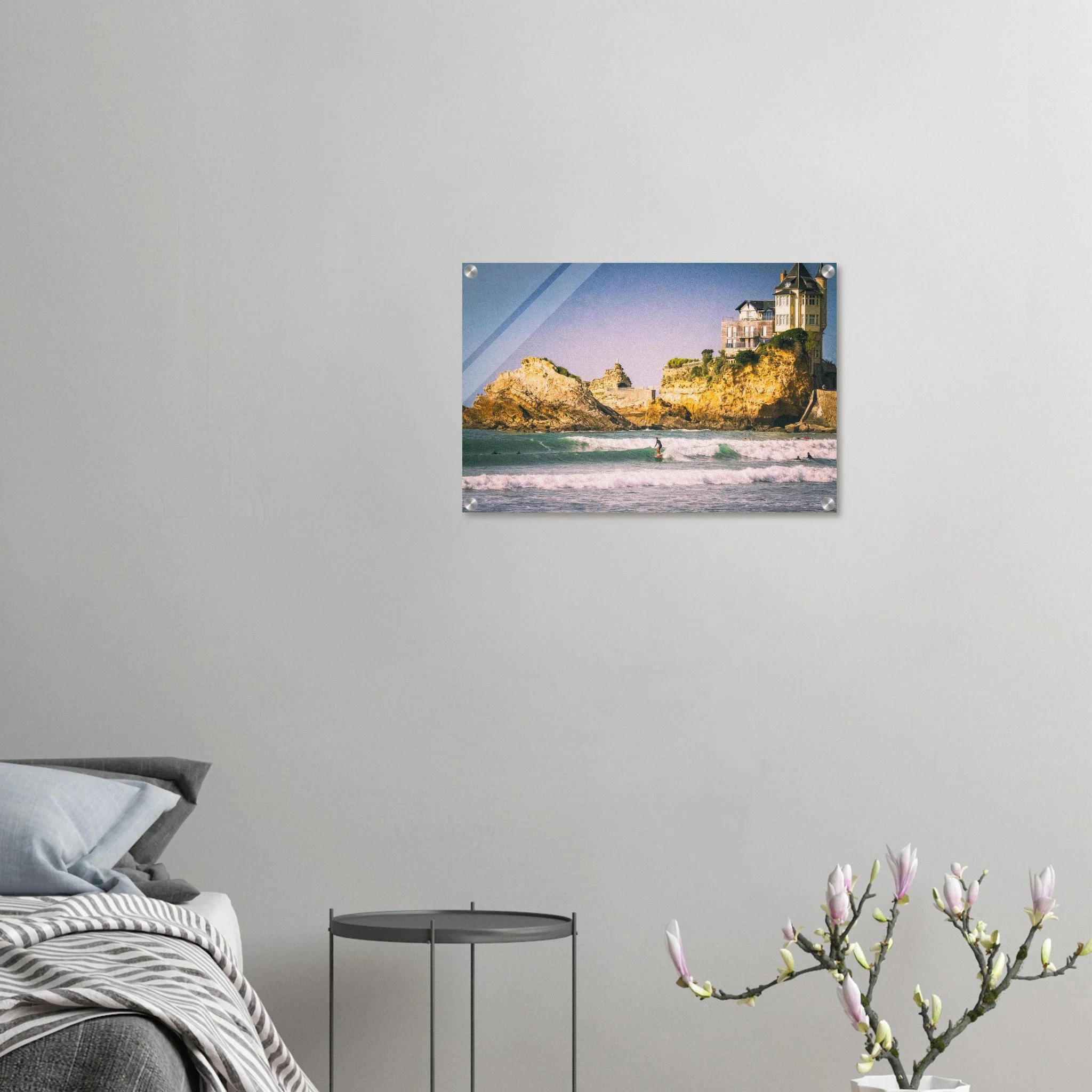 Biarritz, Frankreich – Mondäner Surfort am baskischen Atlantik, Wiege des europäischen Wellenreitens seit den 1950er-Jahren. Kunstdruck auf Acrylglas.