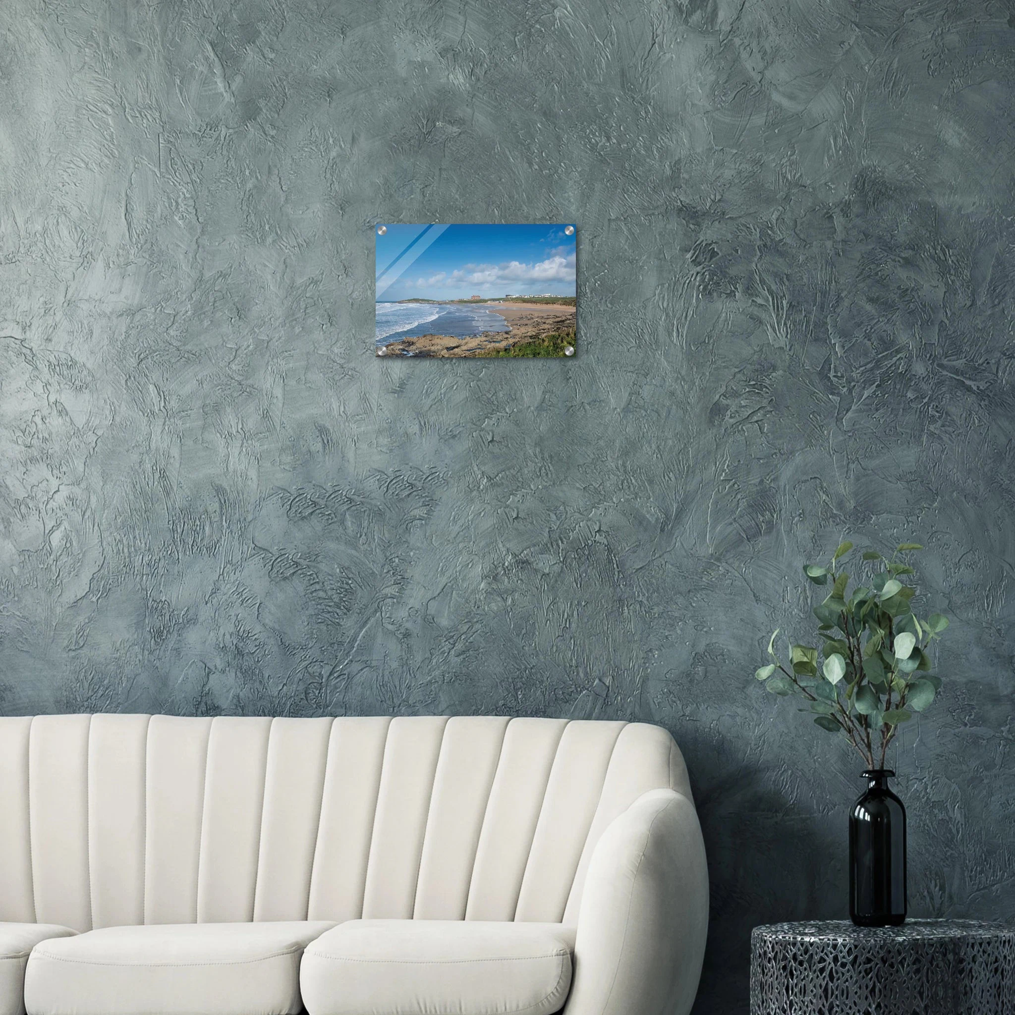 Newquay, England – Surfhauptstadt Cornwalls mit Fistral Beach und britischer Boardriders-Tradition. Kunstdruck auf Acrylglas.