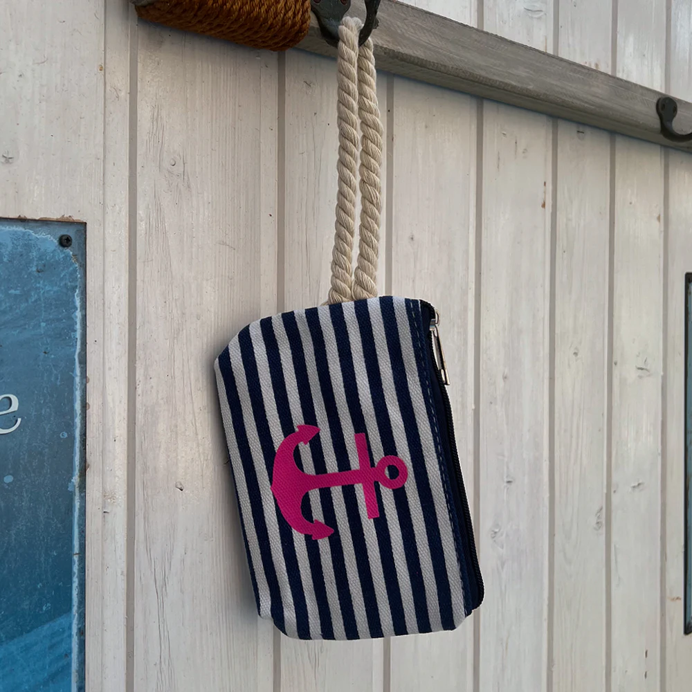 Kleine Tasche im maritimen Streifenlook