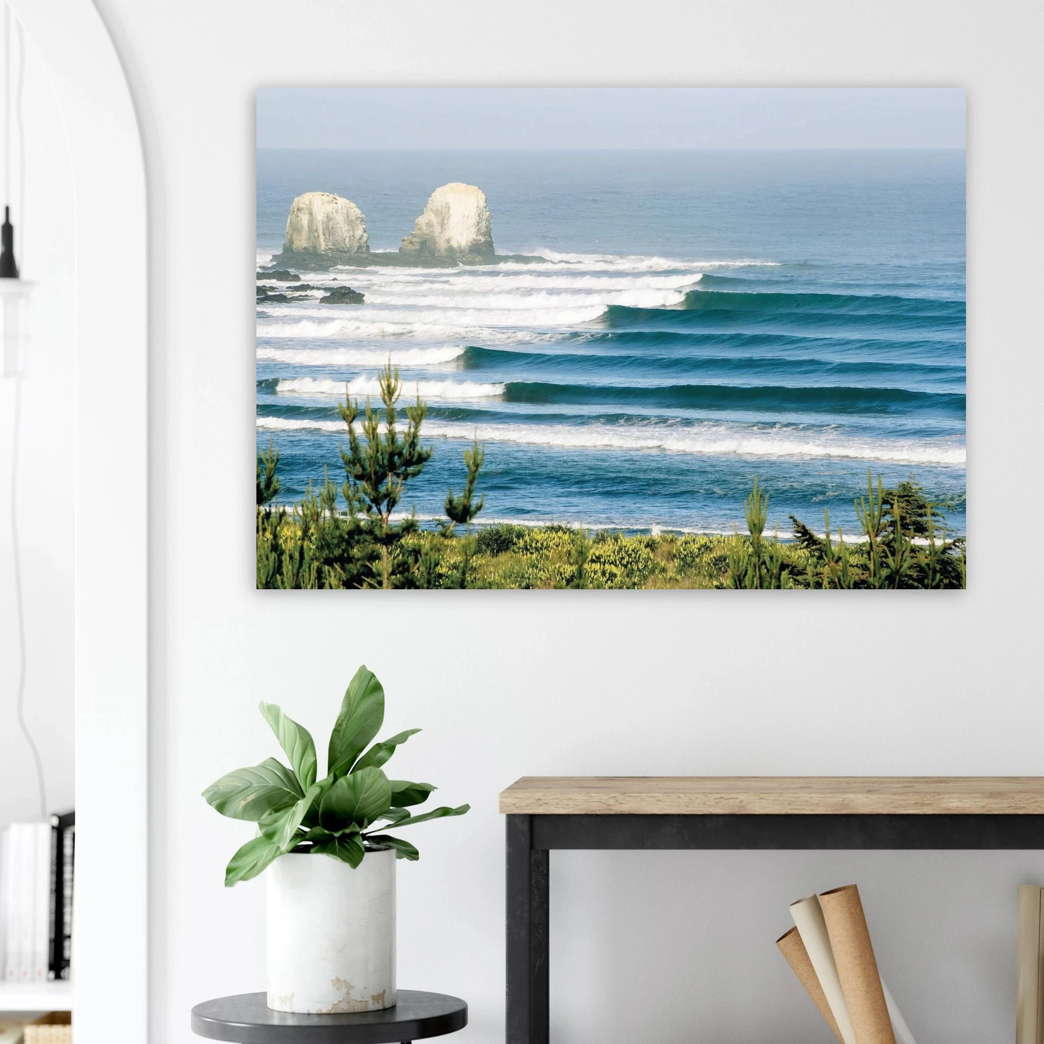 Punta de Lobos, Chile – Linker Pointbreak bei Pichilemu mit charakteristischen Felsnadeln Los Morros. Kunstdruck auf mattem Premiumpapier.