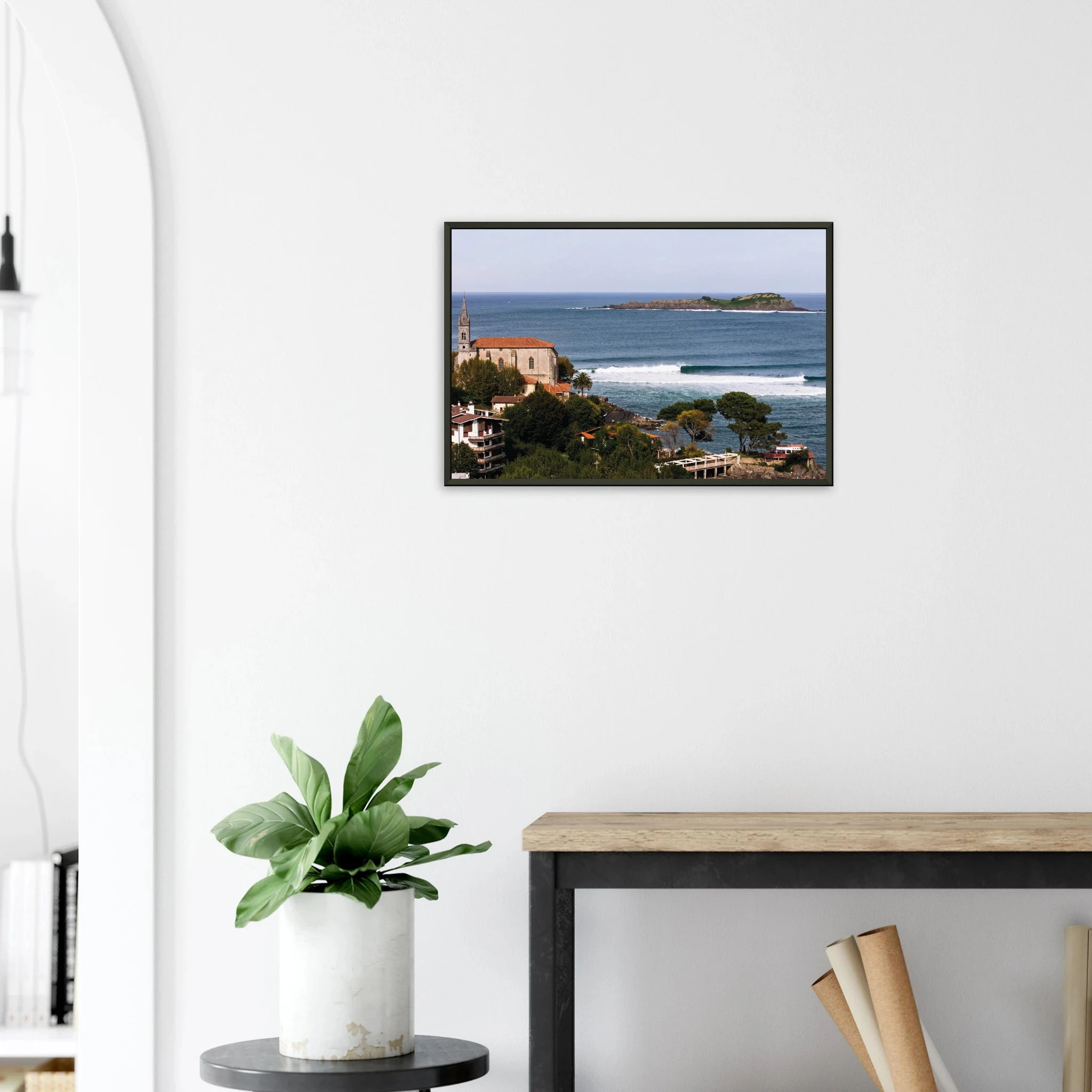 Mundaka, Spanien – Linke Flussmündungswelle im Baskenland, eine der längsten Barrels Europas. Poster im Metallrahmen.