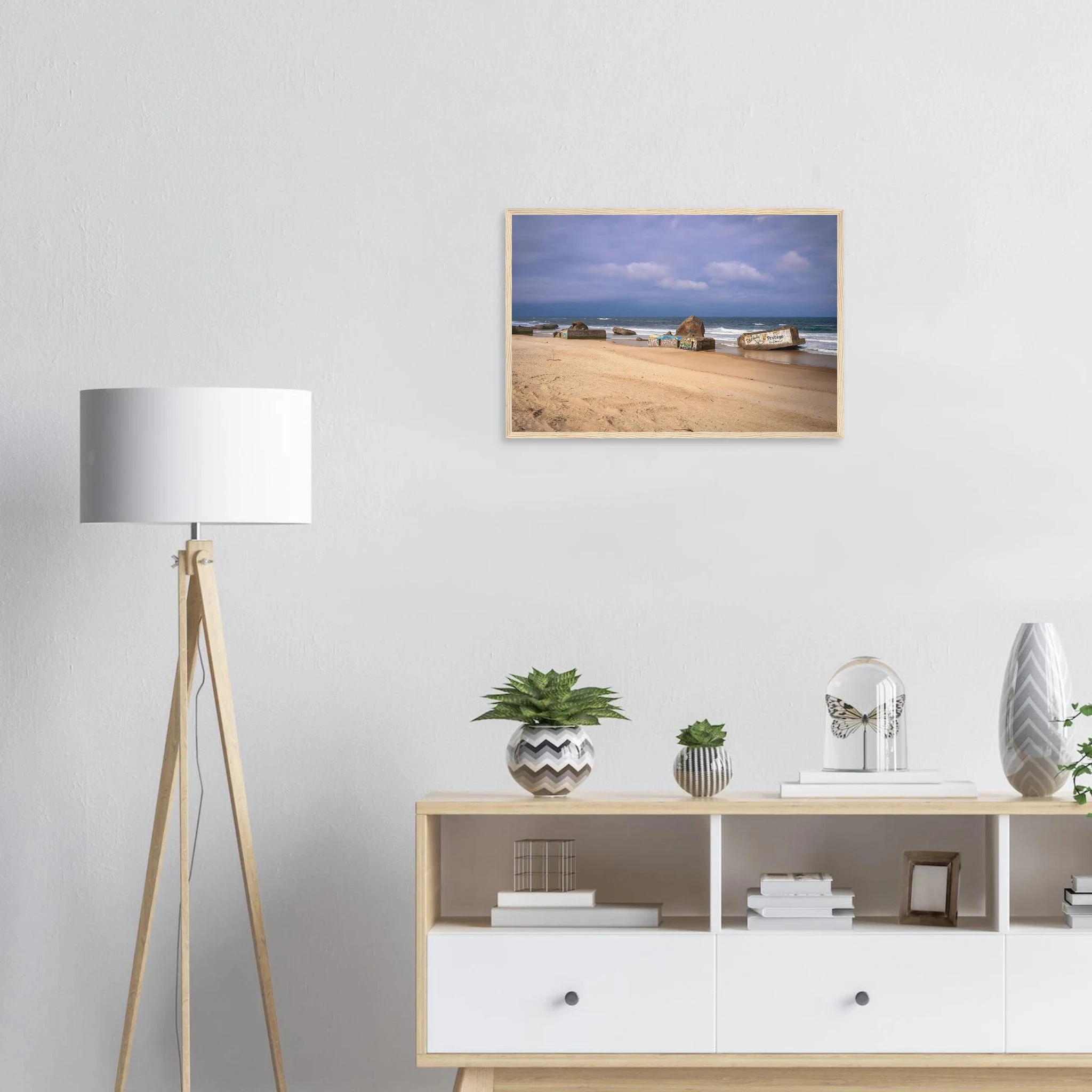 Capbreton, Frankreich – Hafenstadt an der französischen Atlantikküste mit Gouf-Canyon vor der Küste und kräftigen Beachbreaks. Poster im Holzrahmen.