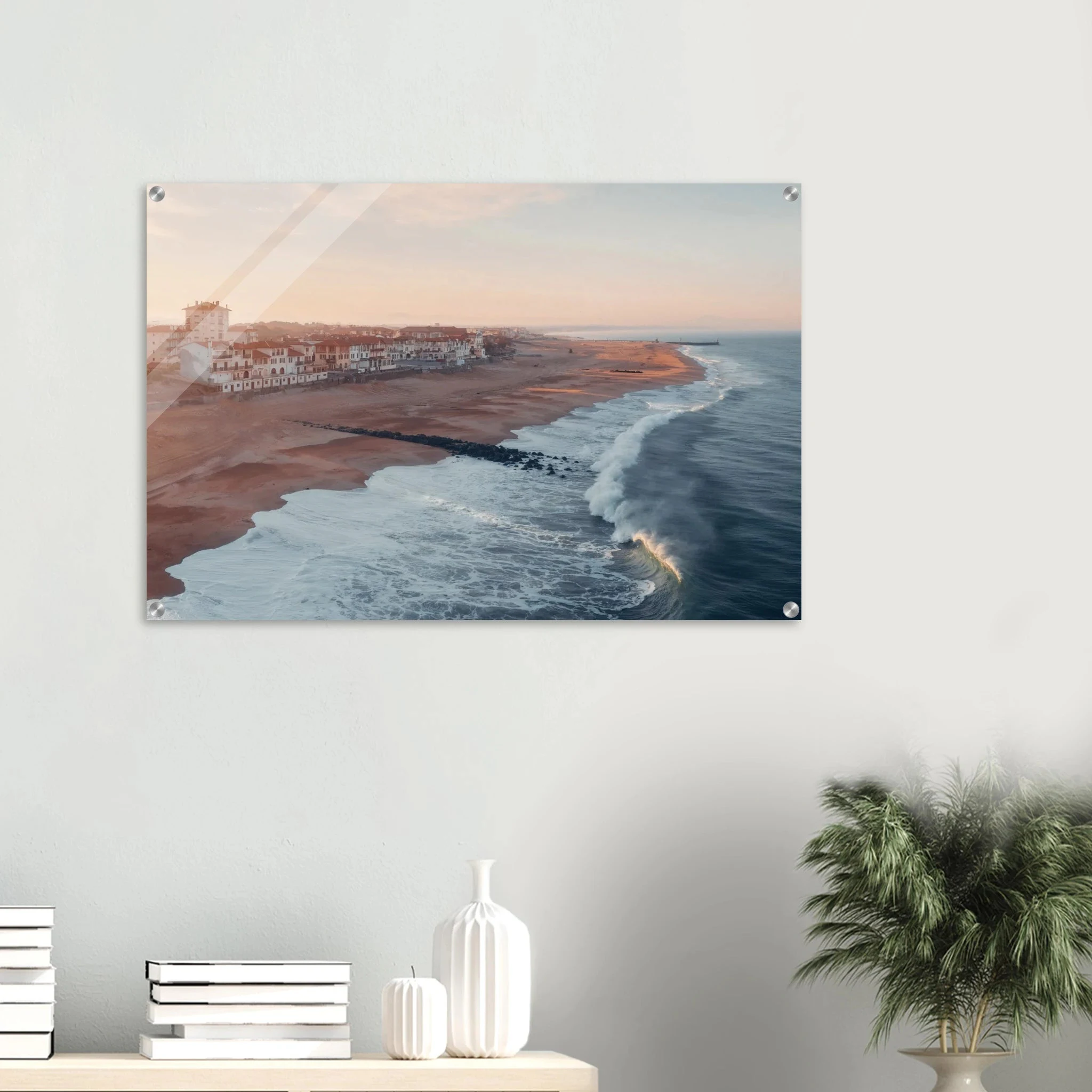 Hossegor, Frankreich – Beachbreak-Hotspot in den Landes, Austragungsort der WSL-Quiksilver-Pro-Wettkämpfe. Kunstdruck auf Acrylglas.