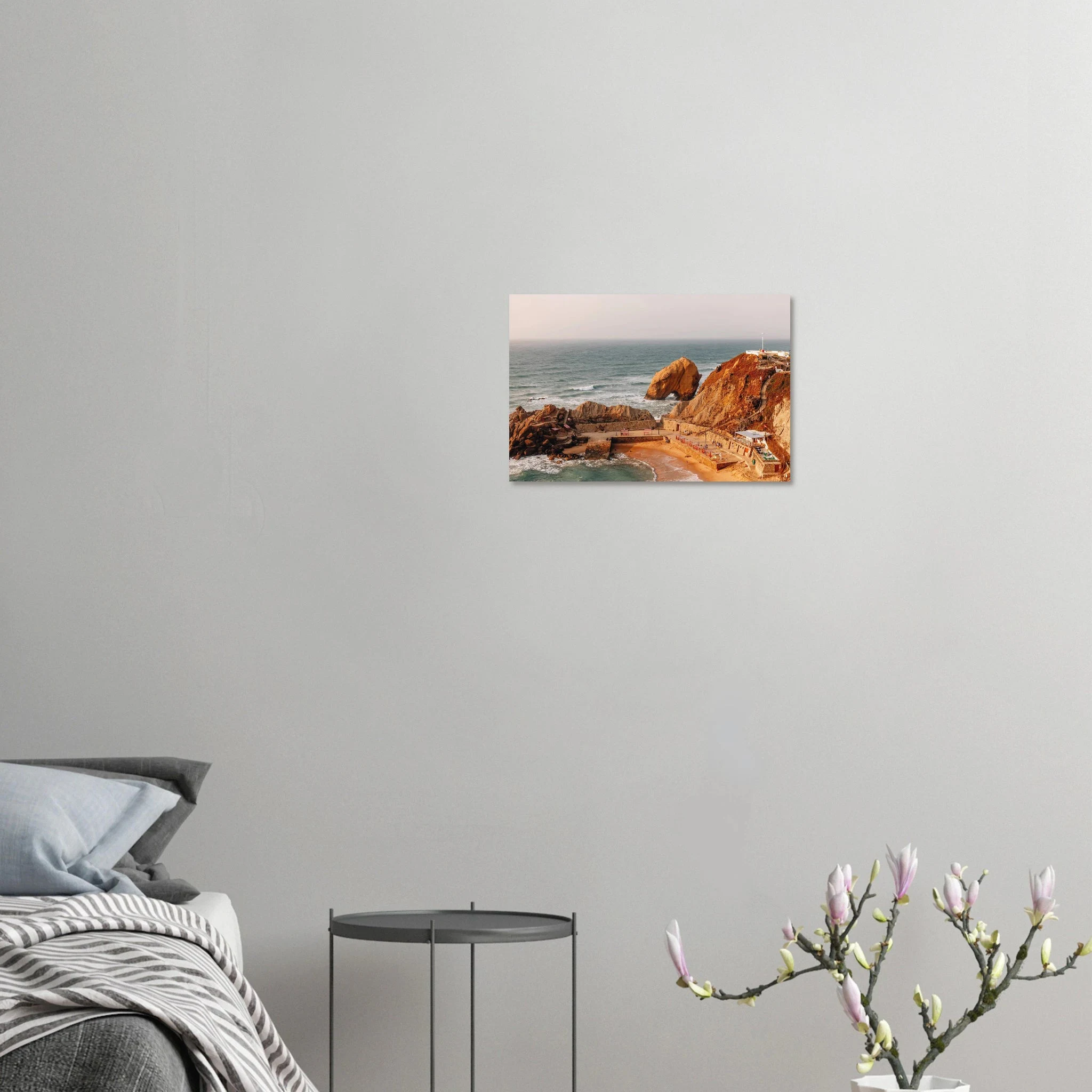 Santa Cruz, Spanien – Kanarische Hauptstadt Teneriffas mit Reefbreaks an der Nordküste wie El Confital. Kunstdruck auf Alu-Dibond.