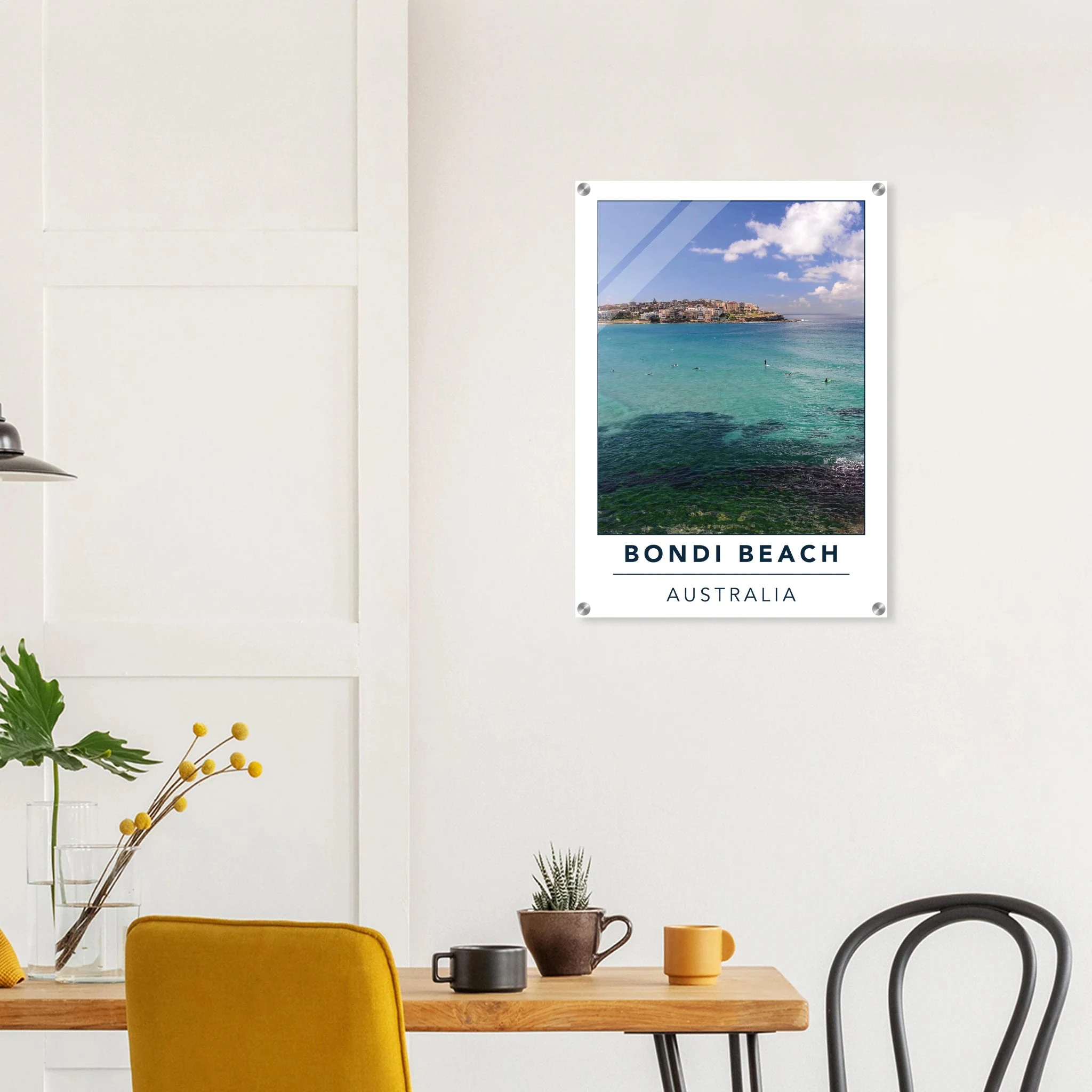 Bondi Beach, Australien – Ikonischer Stadtstrand im Osten Sydneys mit klassischem Beachbreak und Surfkultur-Geschichte. Kunstdruck auf Acrylglas.