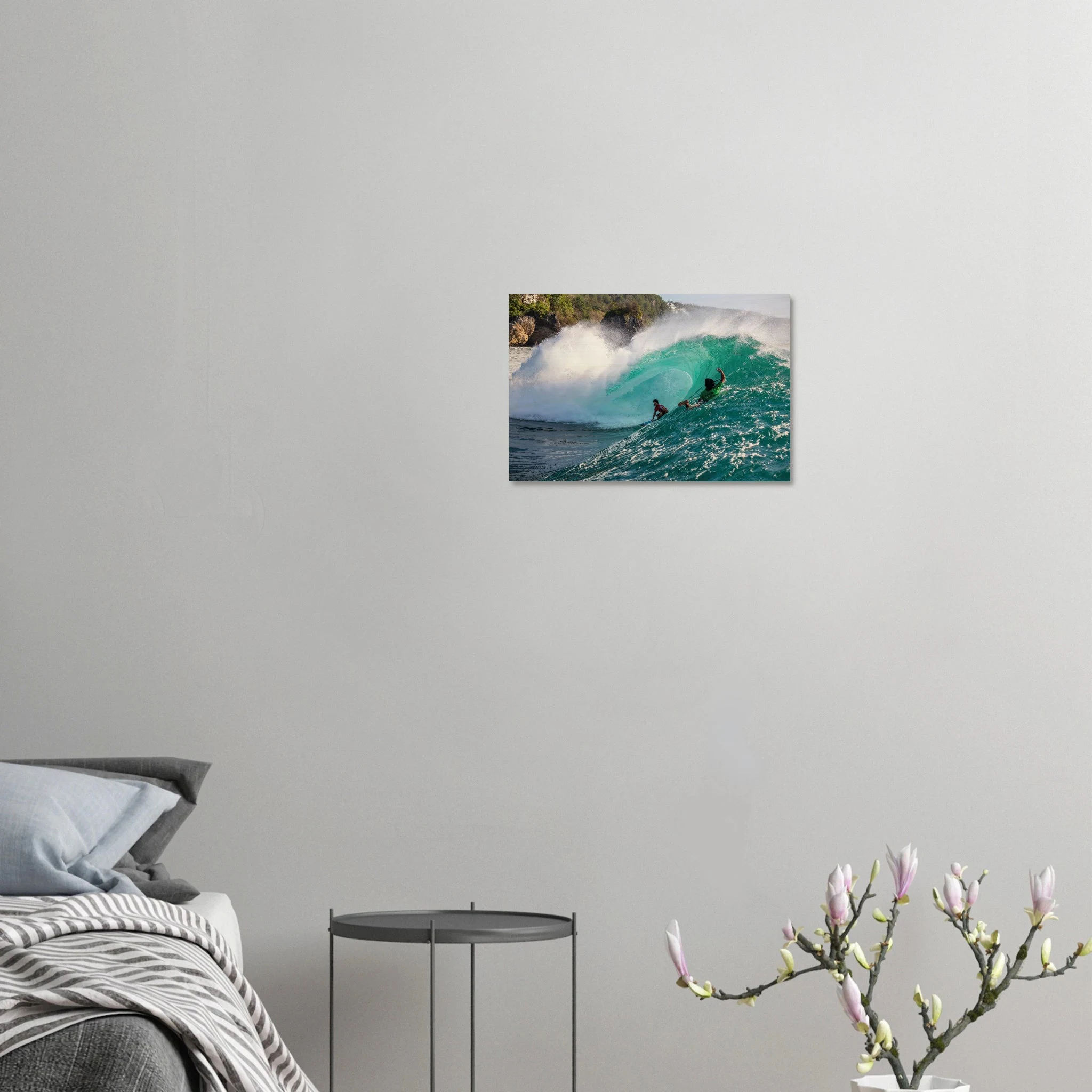 Padang Padang, Bali (Indonesien) – Linker Reefbreak auf der Bukit-Halbinsel, bekannt als balinesisches Pipeline-Pendant. Kunstdruck auf Holz.