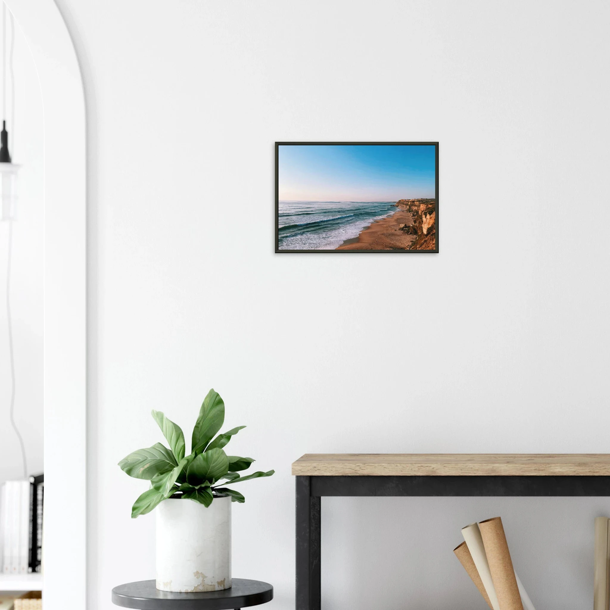 Santa Cruz, Spanien – Kanarische Hauptstadt Teneriffas mit Reefbreaks an der Nordküste wie El Confital. Poster im Metallrahmen.