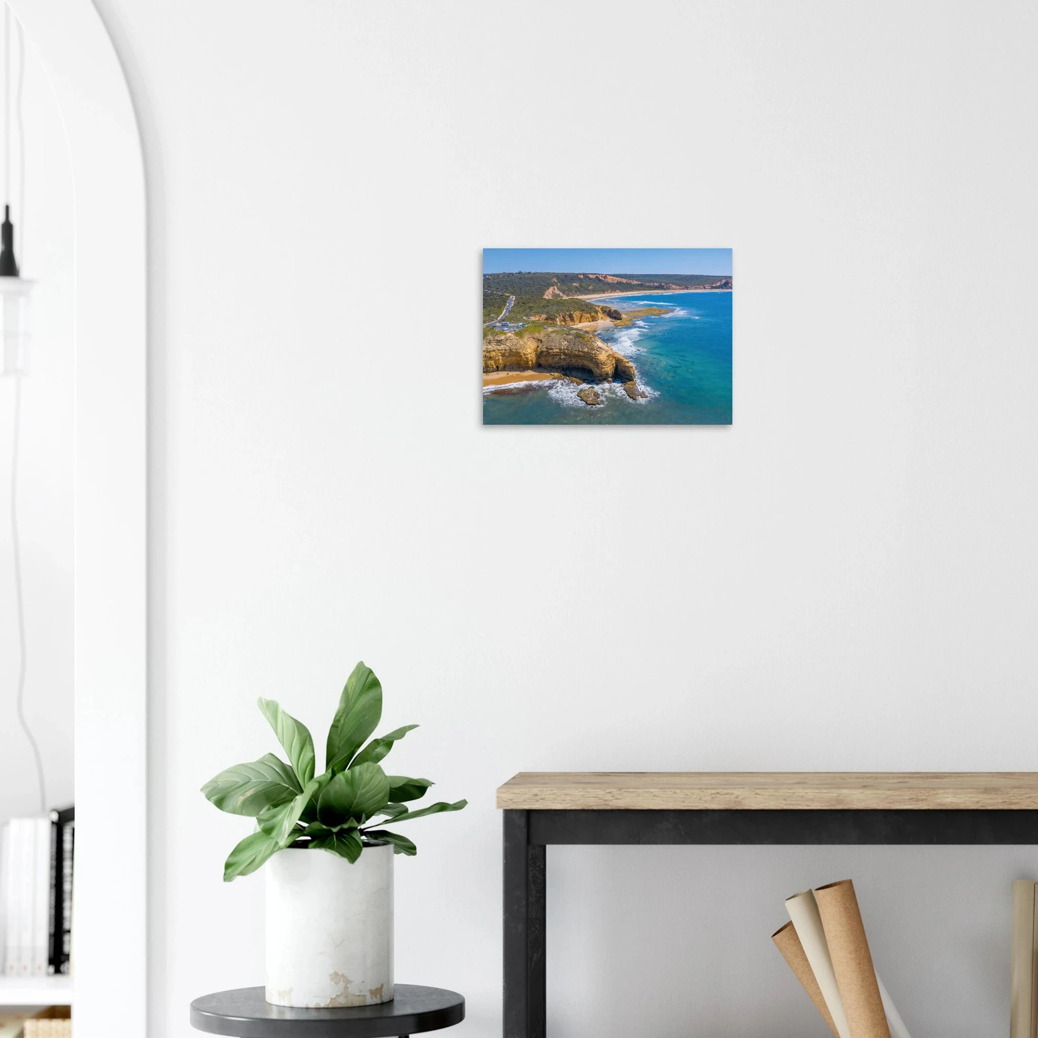 Torquay, Australien – Heimat der Bells Beach und Sitz der Surfmarken Rip Curl und Quiksilver in Victoria. Poster.