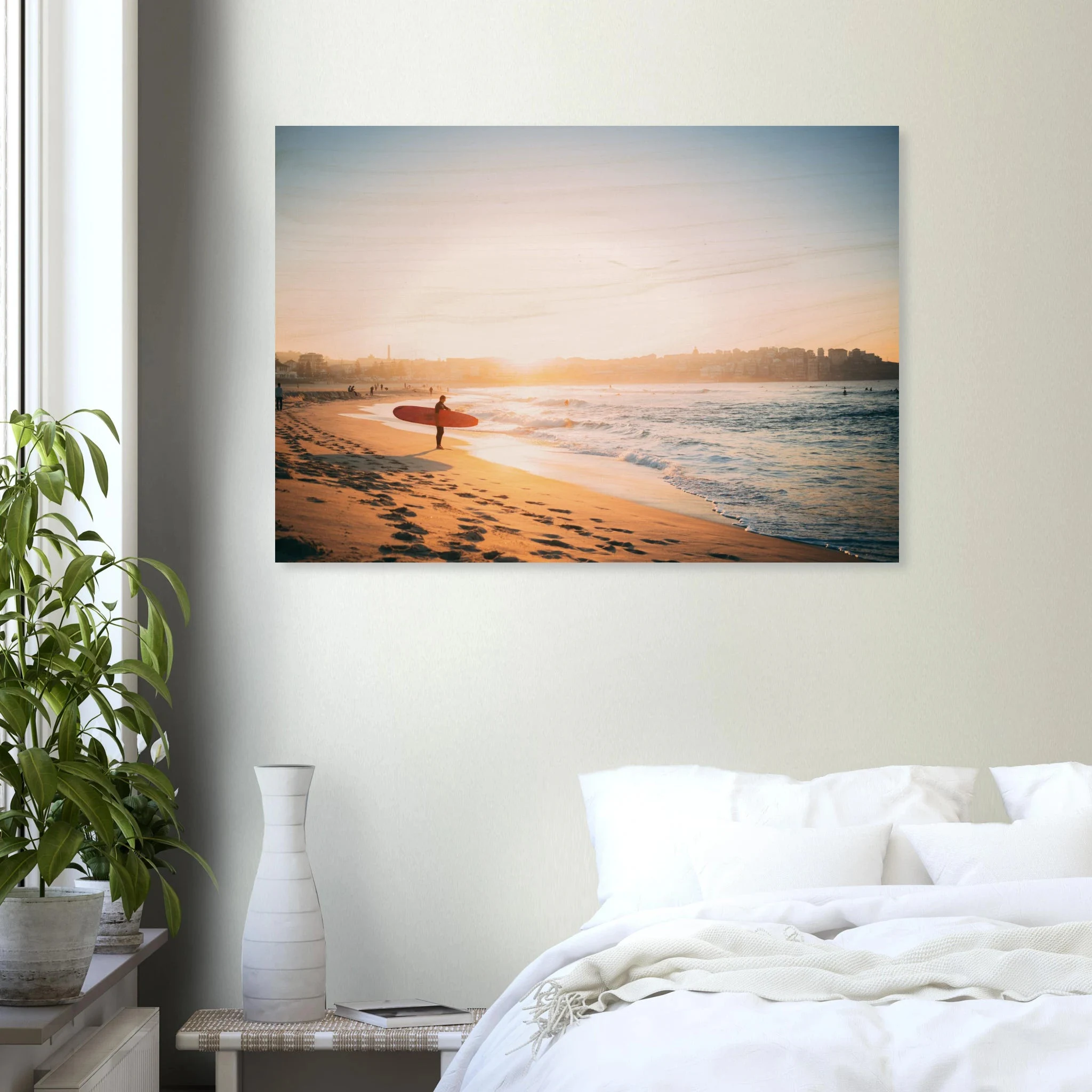 Capbreton, Frankreich – Hafenstadt an der französischen Atlantikküste mit Gouf-Canyon vor der Küste und kräftigen Beachbreaks. Kunstdruck auf Holz.