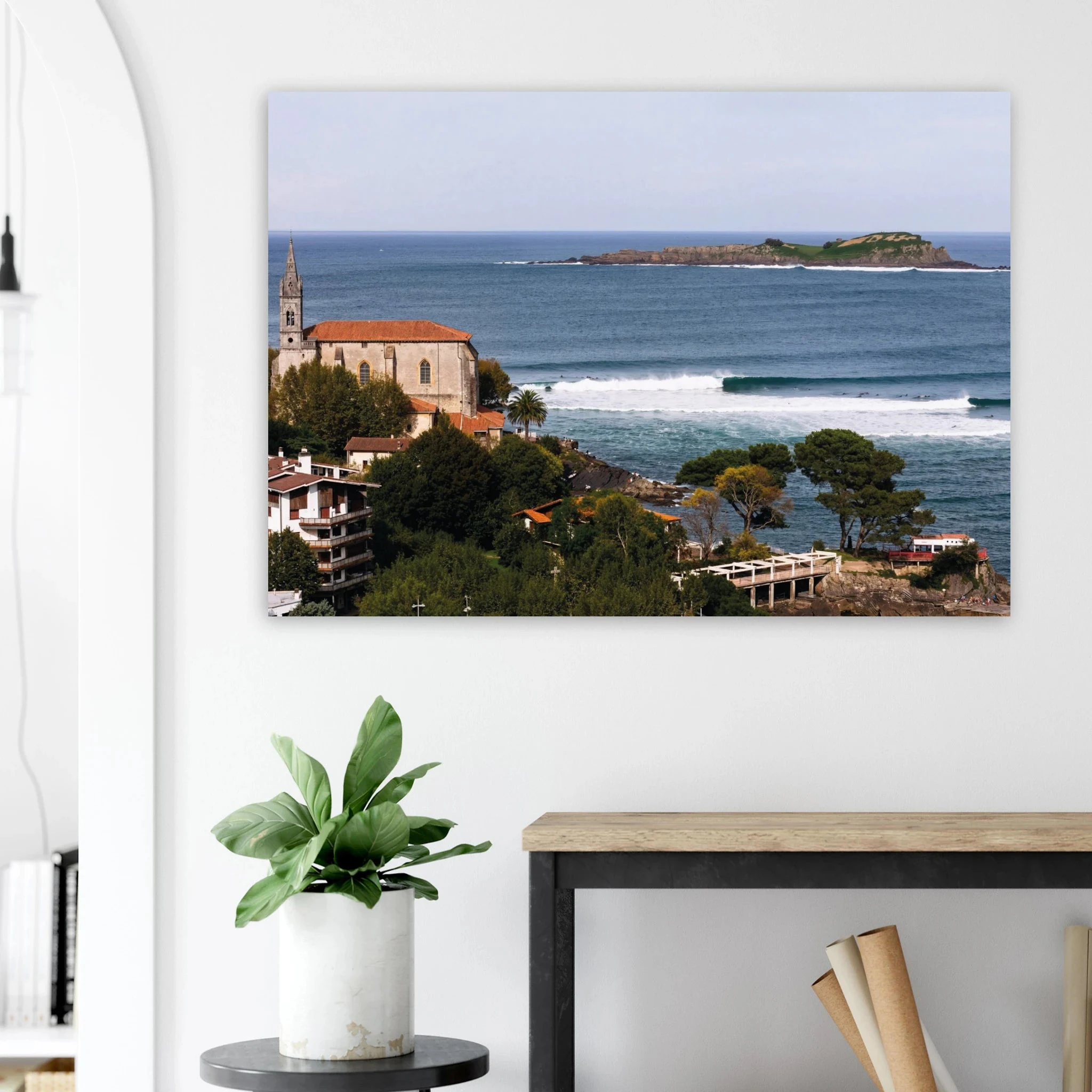 Mundaka, Spanien – Linke Flussmündungswelle im Baskenland, eine der längsten Barrels Europas. Poster.