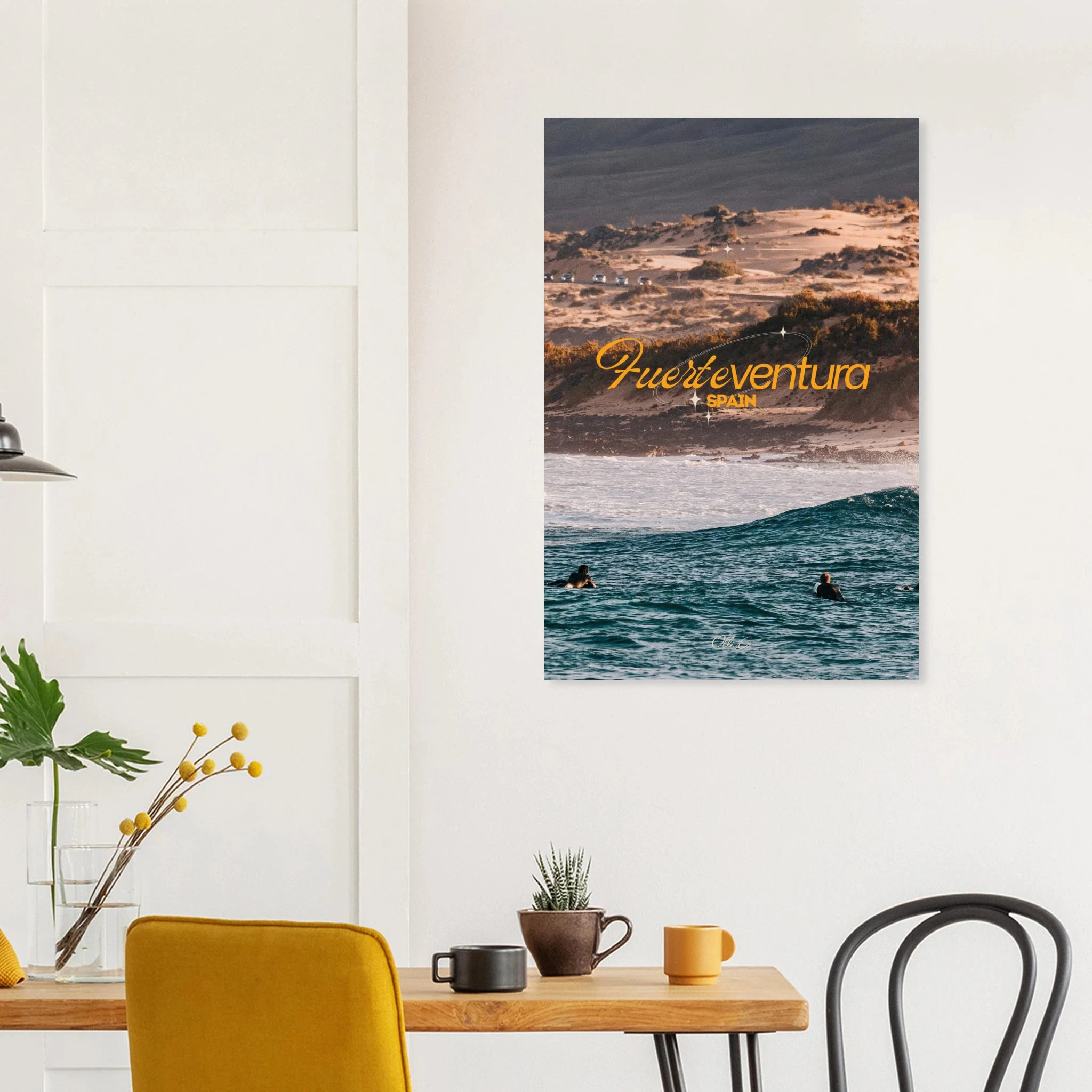 Fuerteventura, Spanien – Kanareninsel mit Vulkangestein-Reefbreaks im Norden und ganzjährig konstantem Atlantik-Swell. Kunstdruck auf Alu-Dibond.