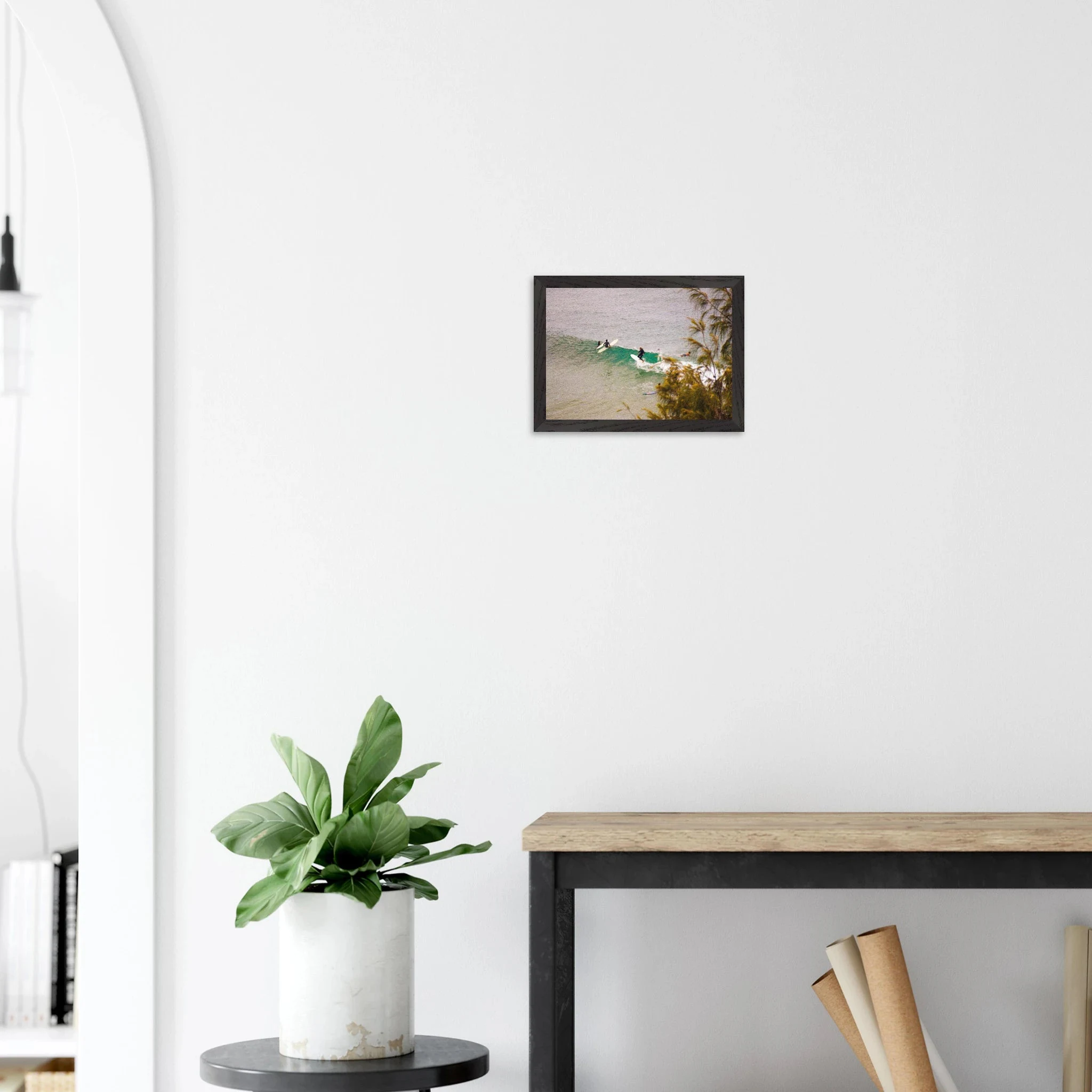 Byron Bay, Australien – Östlichster Punkt Australiens mit langen Pointbreaks und entspanntem Longboard-Flair. Poster im Galerie-Holzrahmen.