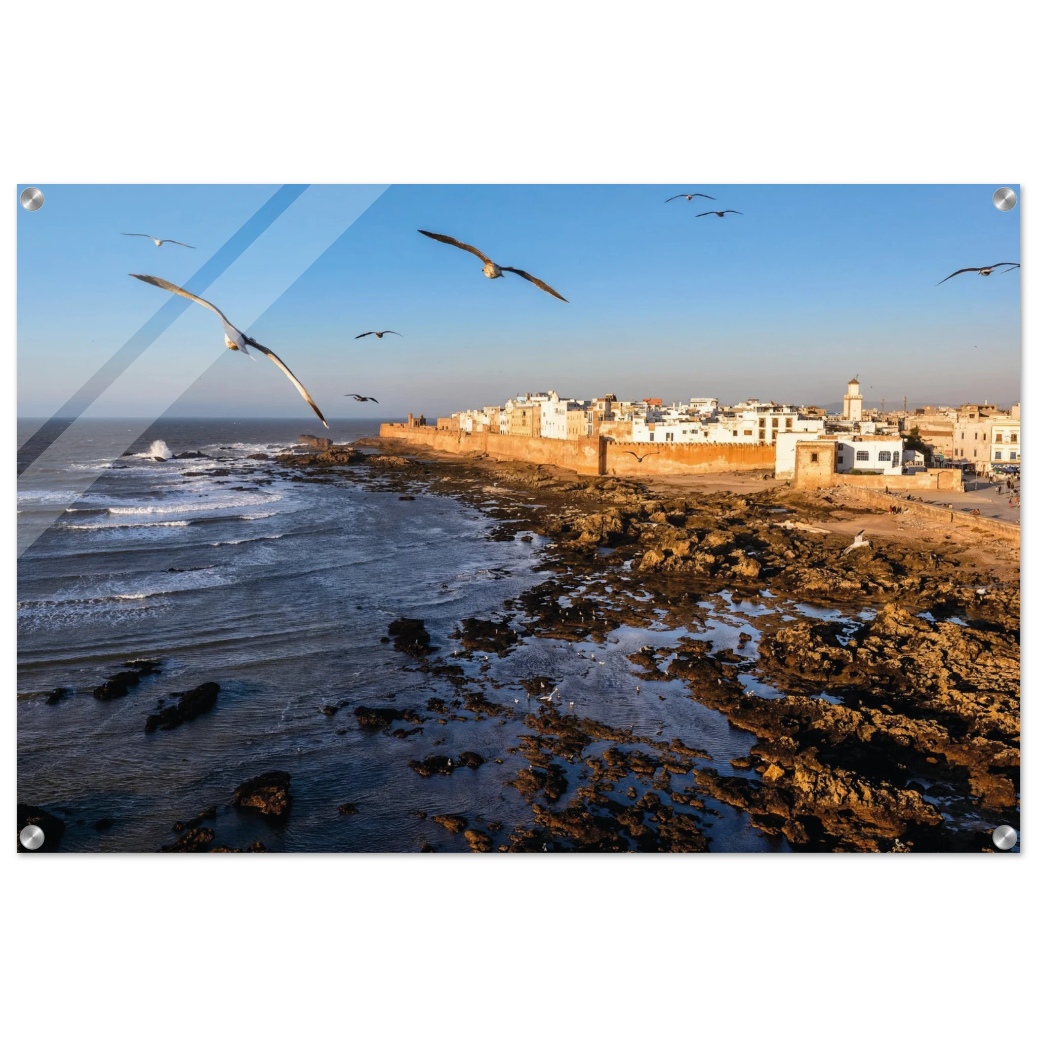 Essaouira, Marokko – Windumtoste Hafenstadt am Atlantik mit Medina-Kulisse und beständigen Wind- und Wellenbedingungen. Kunstdruck auf Acrylglas.
