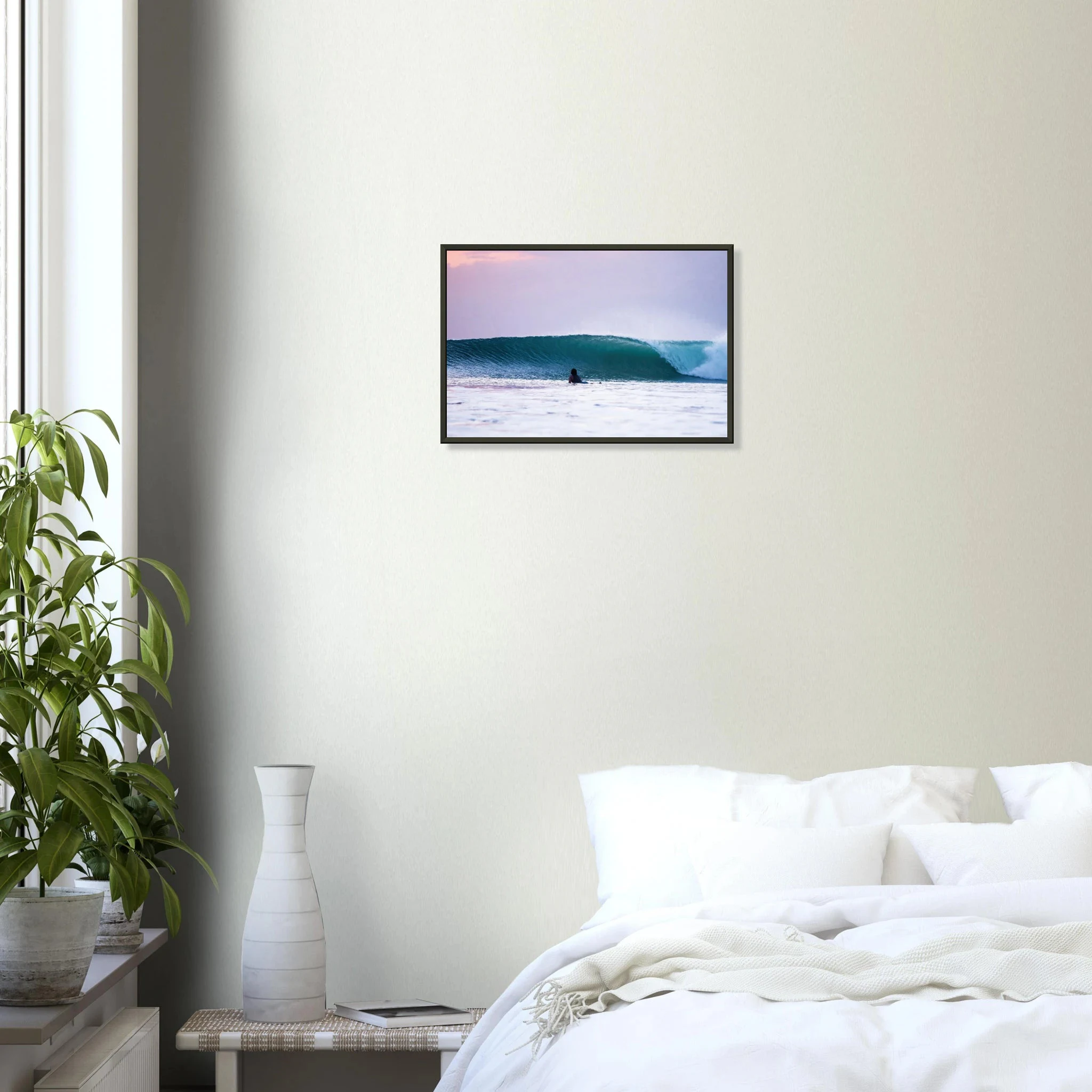 Kuta Beach, Bali (Indonesien) – Belebter Beachbreak im Süden Balis, klassischer Einsteiger-Spot mit weichen Wellen. Poster im Metallrahmen.