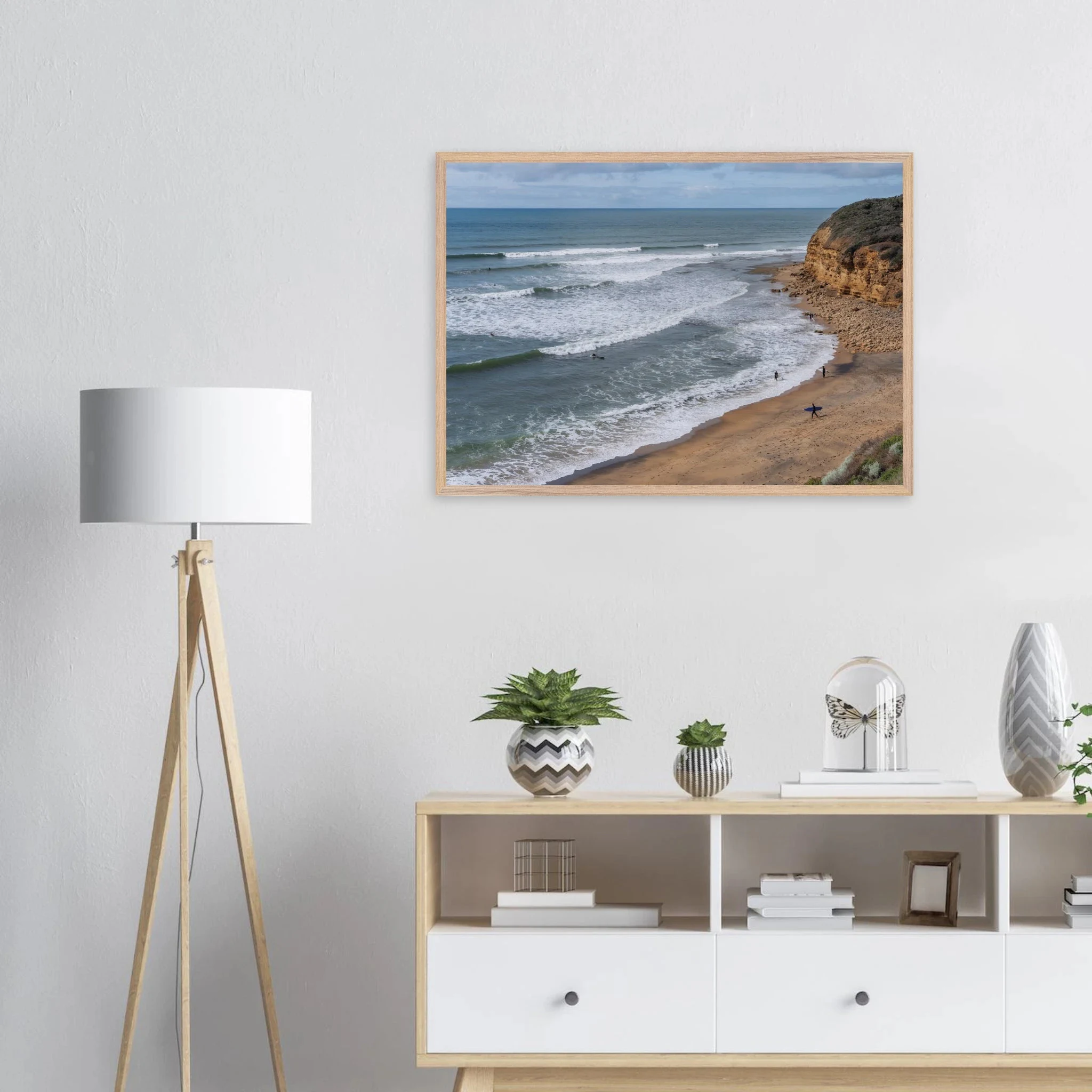 Torquay, Australien – Heimat der Bells Beach und Sitz der Surfmarken Rip Curl und Quiksilver in Victoria. Poster im Galerie-Holzrahmen.