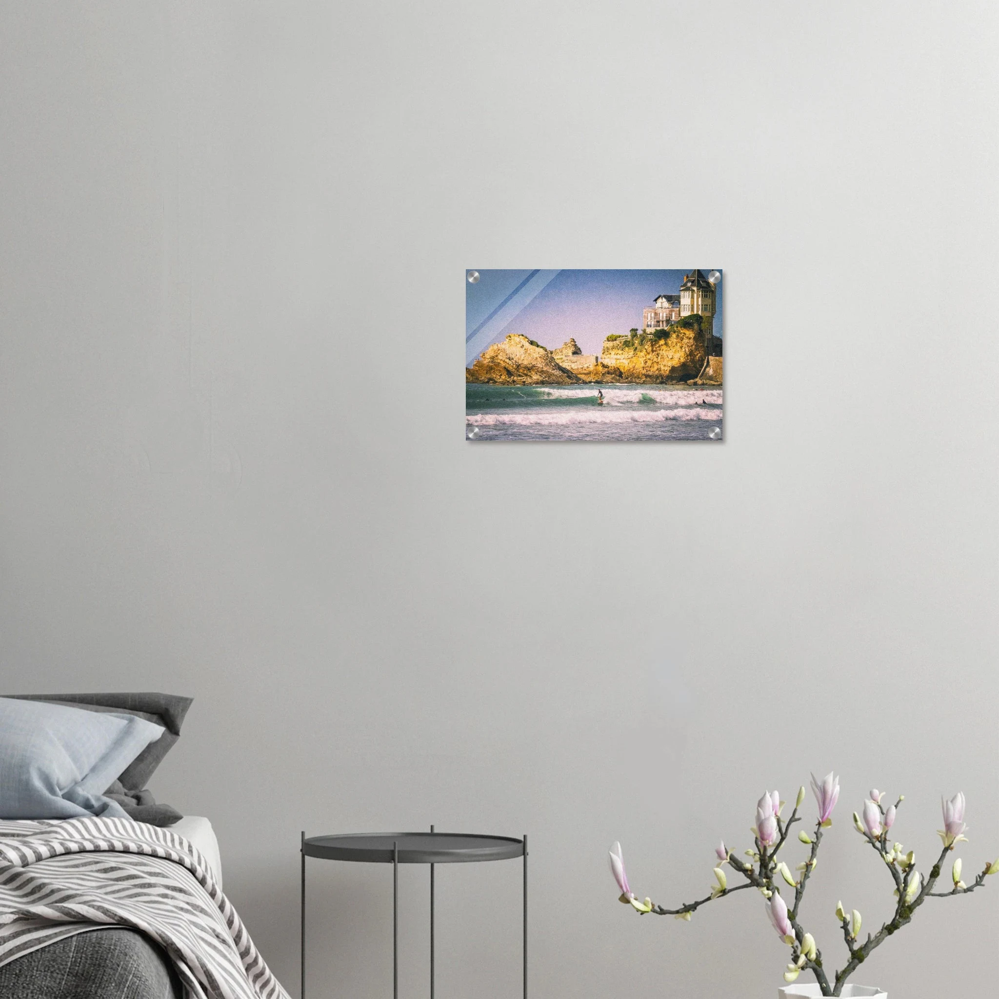 Biarritz, Frankreich – Mondäner Surfort am baskischen Atlantik, Wiege des europäischen Wellenreitens seit den 1950er-Jahren. Kunstdruck auf Acrylglas.
