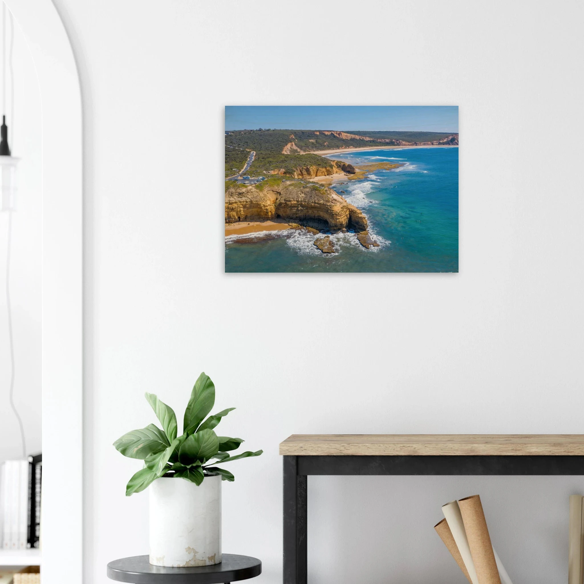 Torquay, Australien – Heimat der Bells Beach und Sitz der Surfmarken Rip Curl und Quiksilver in Victoria. Kunstdruck auf Holz.
