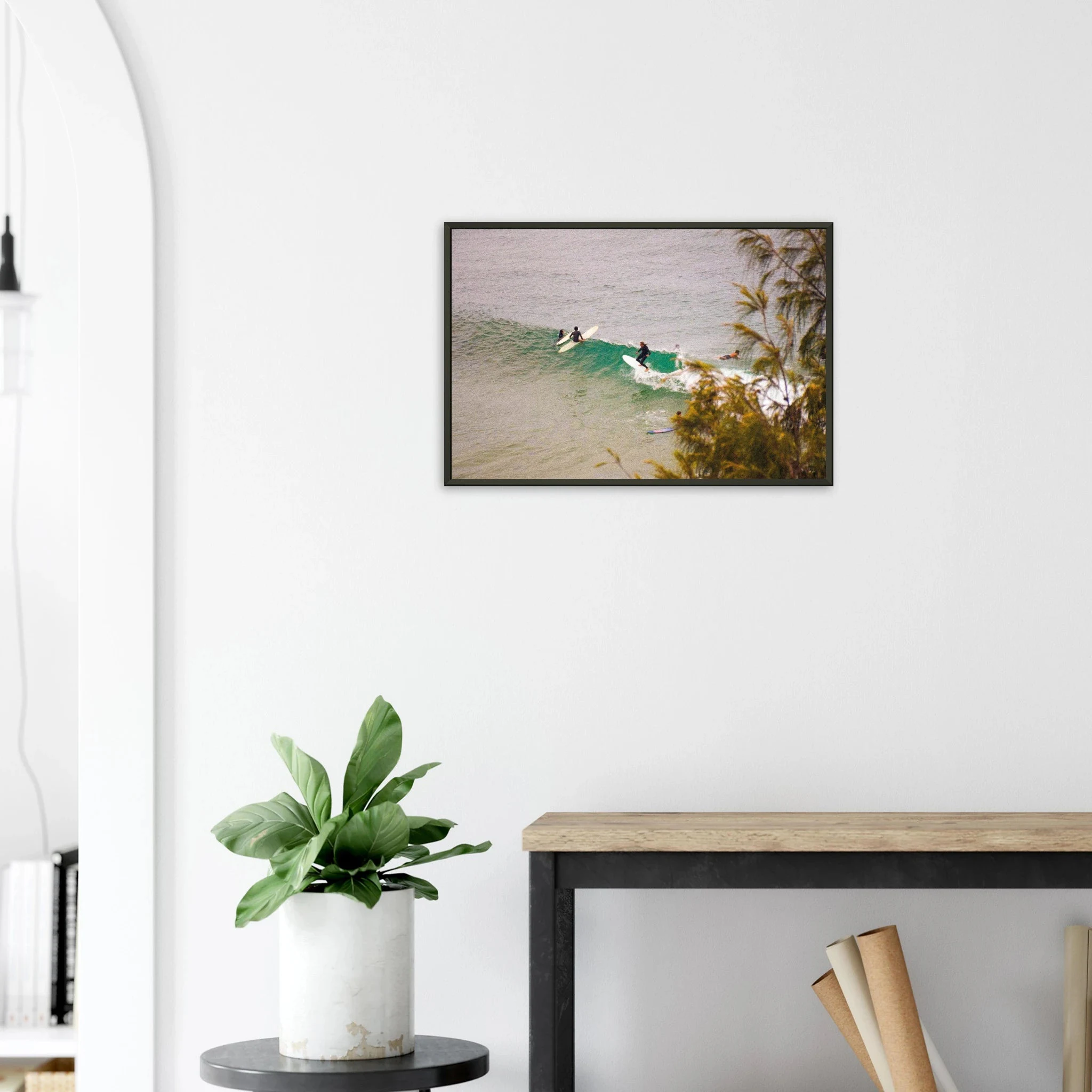 Byron Bay, Australien – Östlichster Punkt Australiens mit langen Pointbreaks und entspanntem Longboard-Flair. Poster im Metallrahmen.