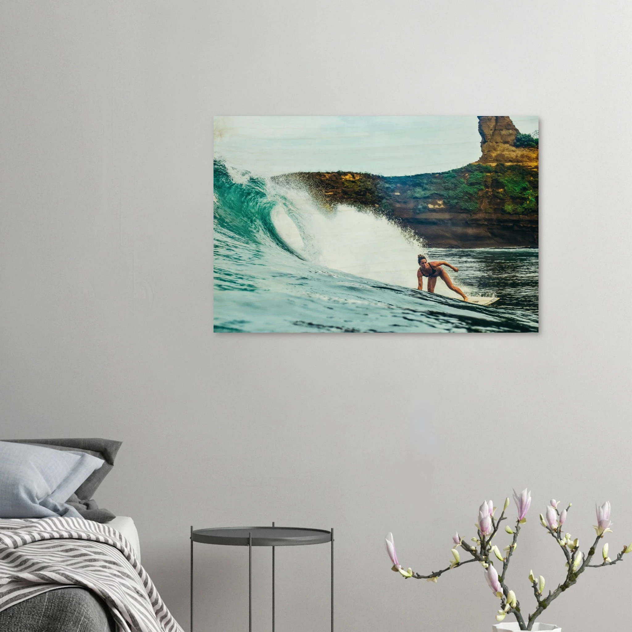 Montañita, Ecuador – Pazifik-Surferdorf an der Ruta del Sol mit rechtem Pointbreak und Backpacker-Szene. Kunstdruck auf Holz.