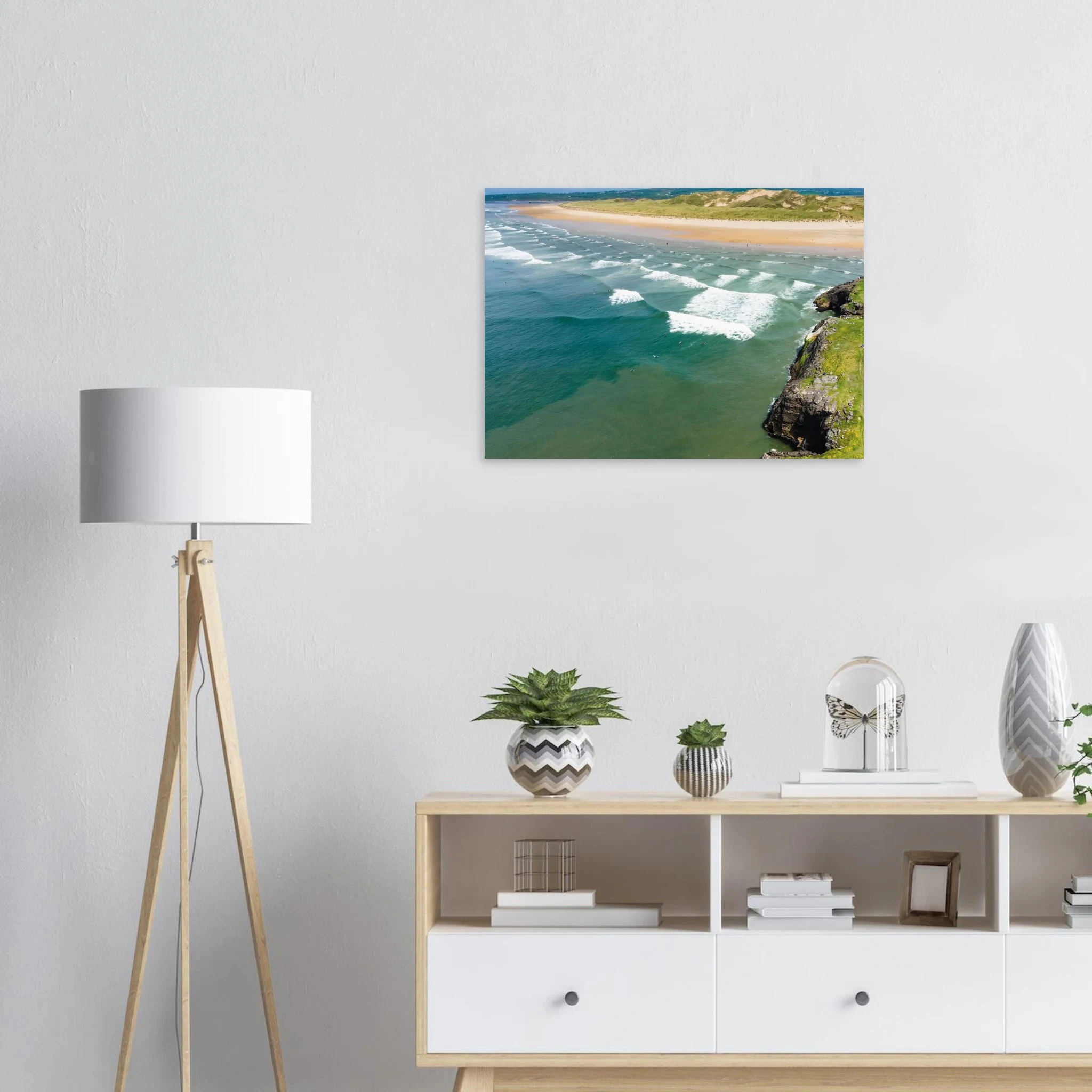Bundoran, Irland – Atlantik-Surfspot in der Grafschaft Donegal mit Reefbreak The Peak und kaltem Wasser. Kunstdruck auf Alu-Dibond.