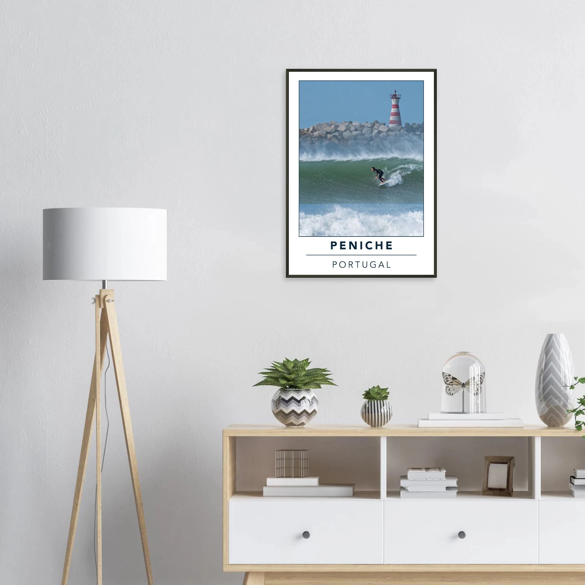 Peniche, Portugal – Halbinsel mit Supertubos-Beachbreak, Austragungsort der WSL Meo Rip Curl Pro Portugal. Poster im Metallrahmen.