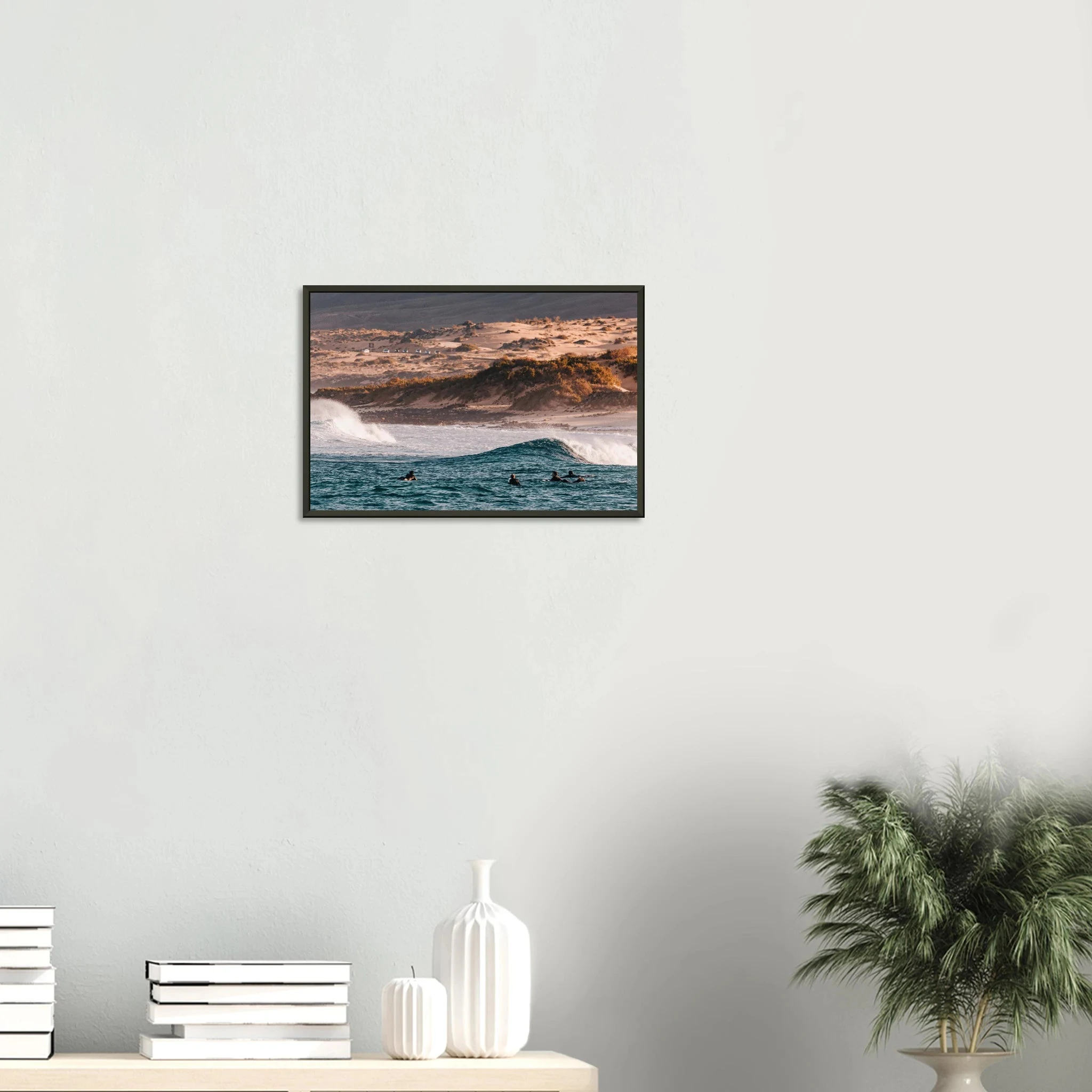 Fuerteventura, Spanien – Kanareninsel mit Vulkangestein-Reefbreaks im Norden und ganzjährig konstantem Atlantik-Swell. Poster im Metallrahmen.