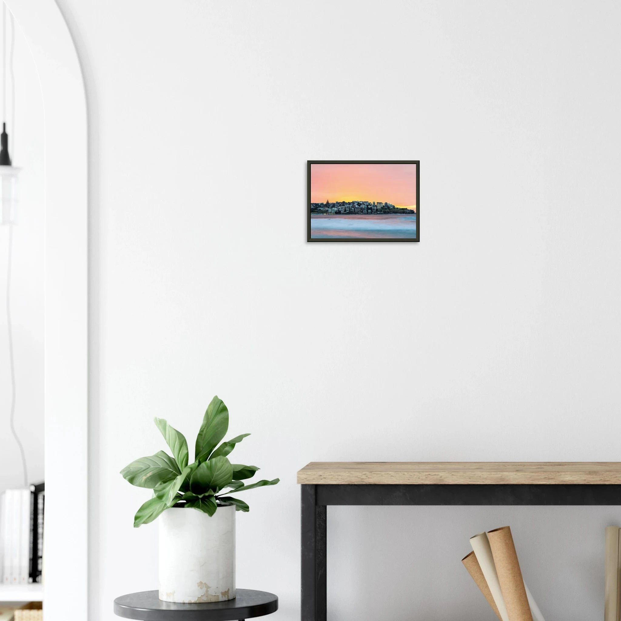 Bondi Beach, Australien – Ikonischer Stadtstrand im Osten Sydneys mit klassischem Beachbreak und Surfkultur-Geschichte. Poster im Metallrahmen.