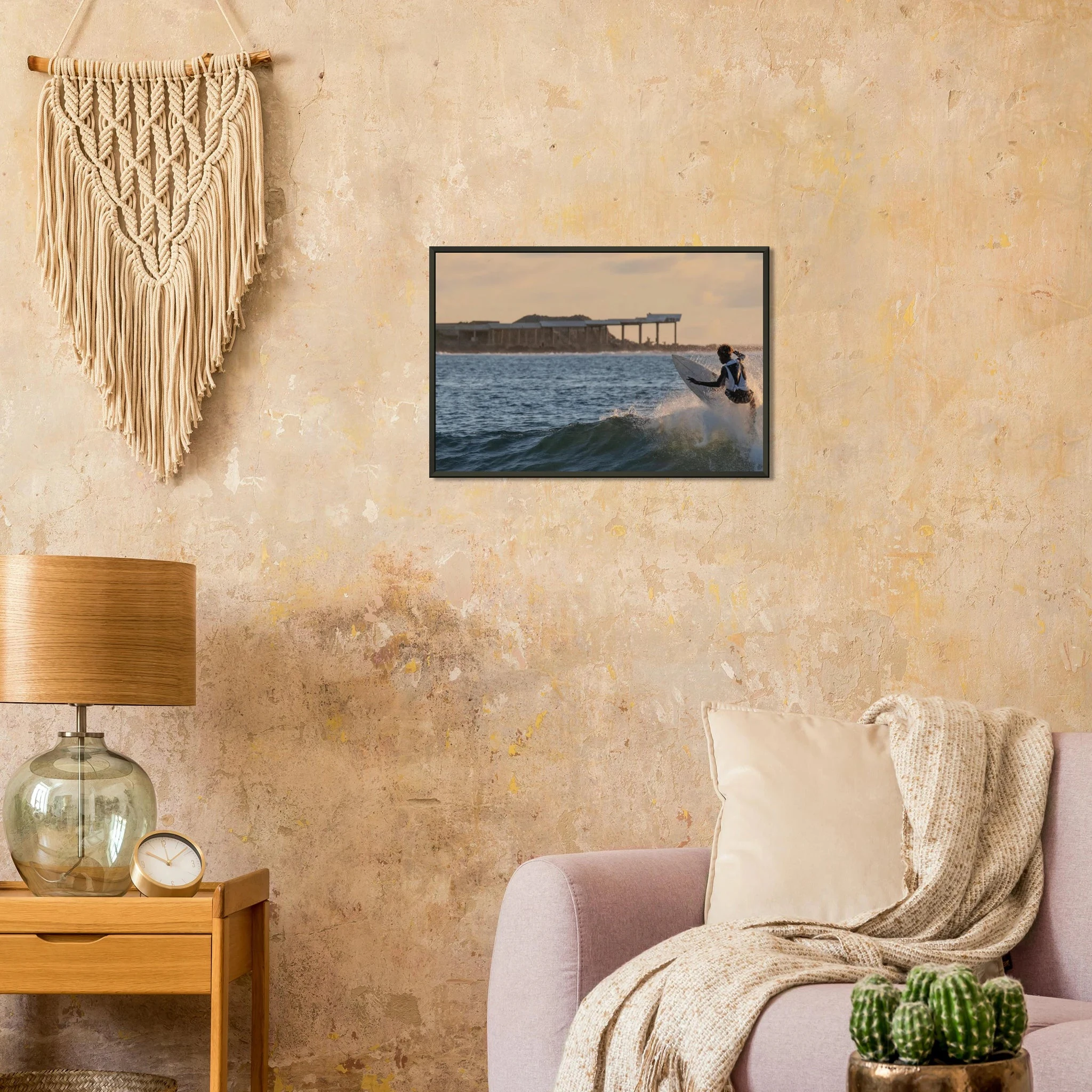 Busua, Ghana – Westafrikanisches Fischerdorf an der Goldküste mit konstantem Beachbreak und Surfschulen. Poster im Metallrahmen.
