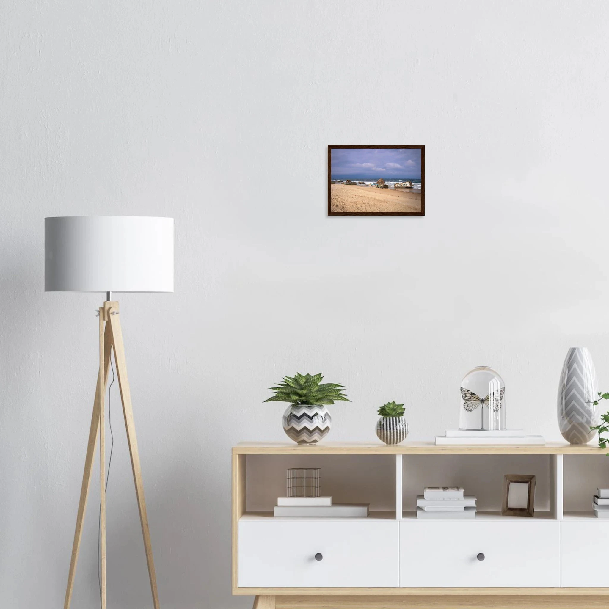 Capbreton, Frankreich – Hafenstadt an der französischen Atlantikküste mit Gouf-Canyon vor der Küste und kräftigen Beachbreaks. Poster im Holzrahmen.