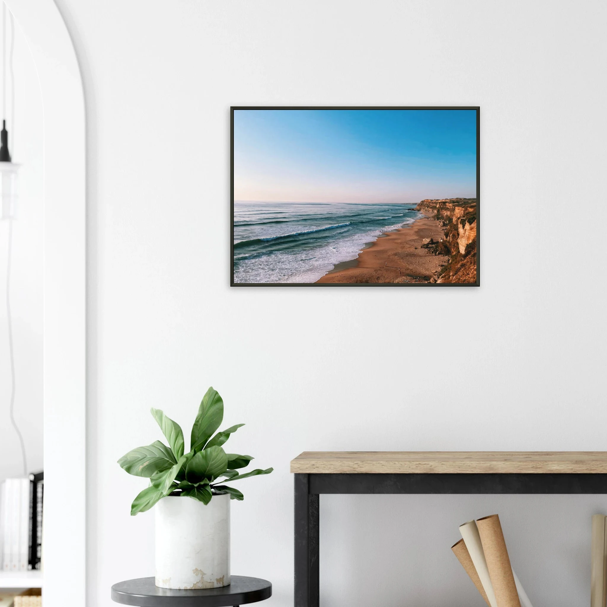 Santa Cruz, Spanien – Kanarische Hauptstadt Teneriffas mit Reefbreaks an der Nordküste wie El Confital. Poster im Metallrahmen.