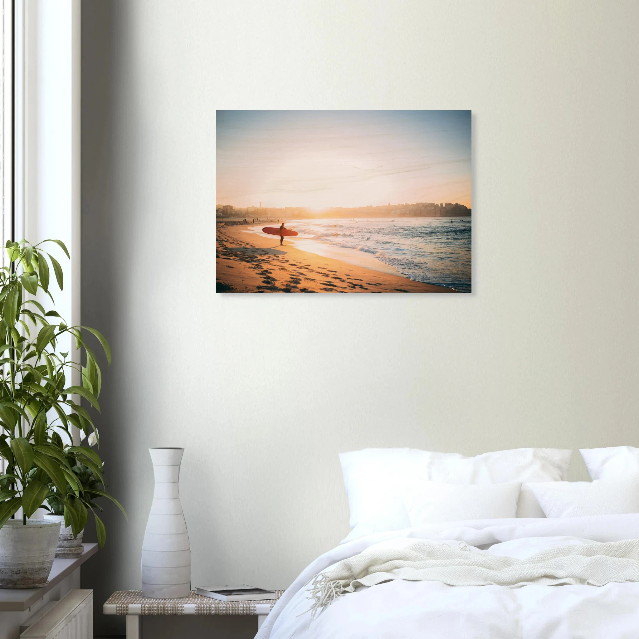 Capbreton, Frankreich – Hafenstadt an der französischen Atlantikküste mit Gouf-Canyon vor der Küste und kräftigen Beachbreaks. Kunstdruck auf Holz.