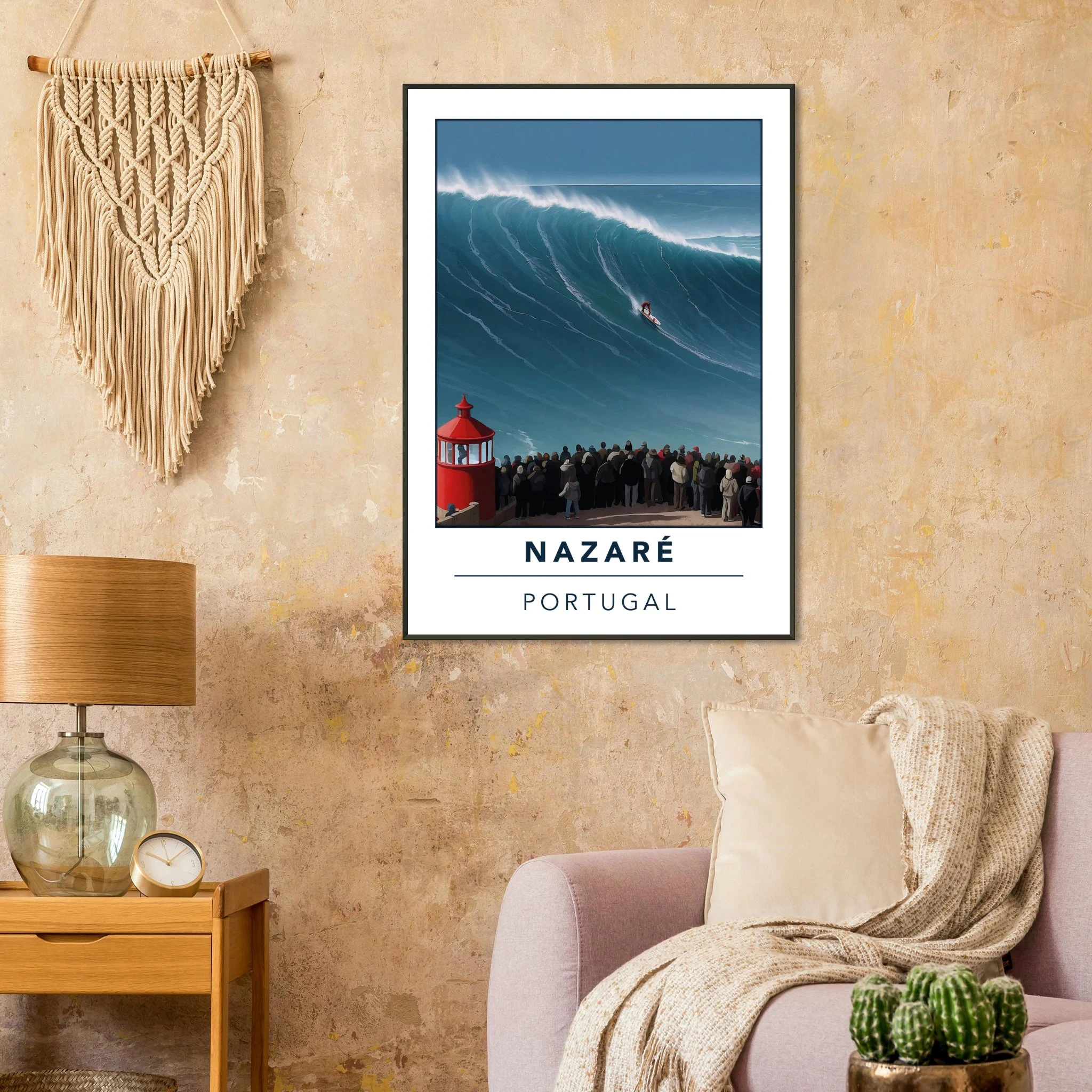 Nazaré, Portugal – Praia do Norte, weltgrößte Big-Wave-Welle Europas an der portugiesischen Atlantikküste. Poster im Metallrahmen.