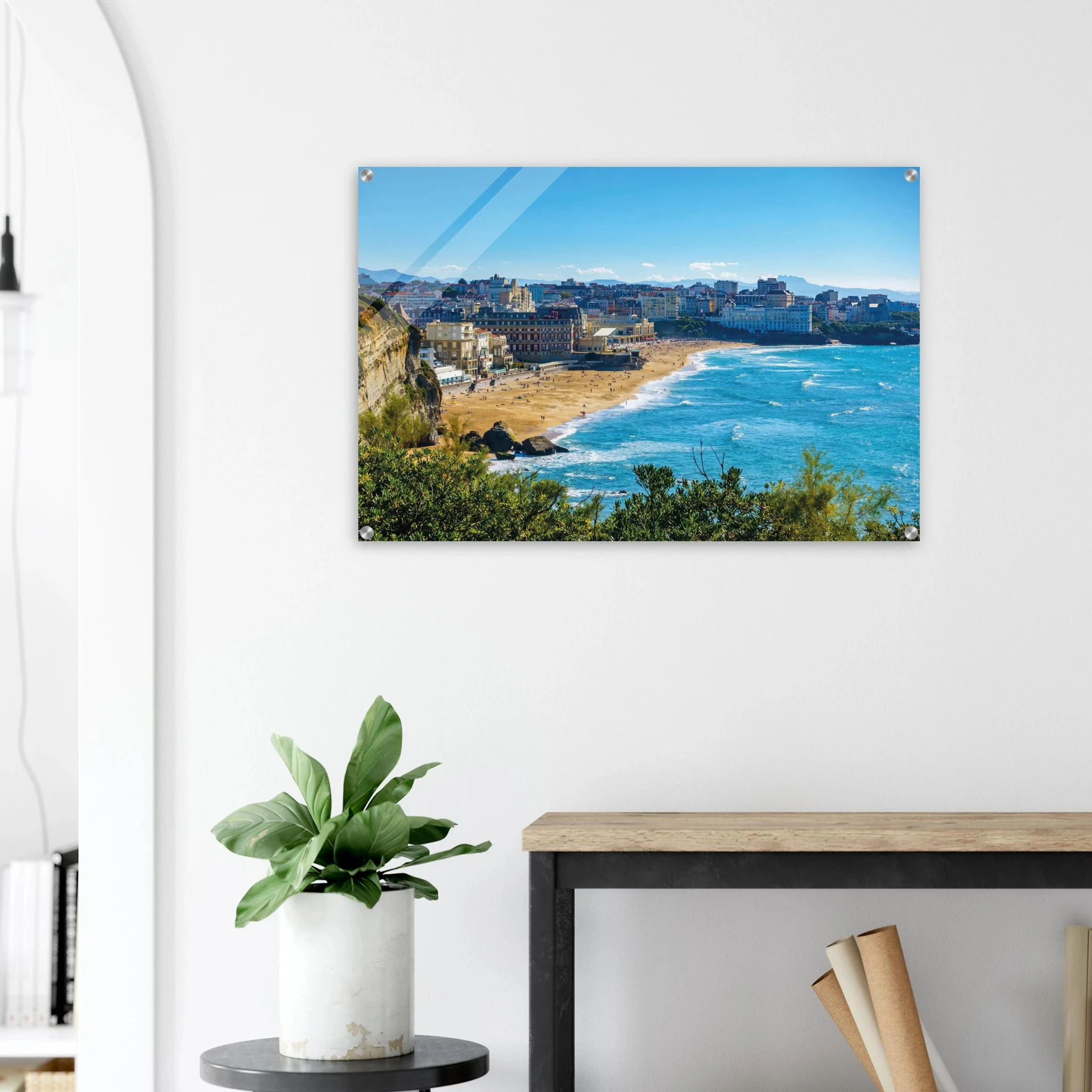 Biarritz, Frankreich – Mondäner Surfort am baskischen Atlantik, Wiege des europäischen Wellenreitens seit den 1950er-Jahren. Kunstdruck auf Acrylglas.