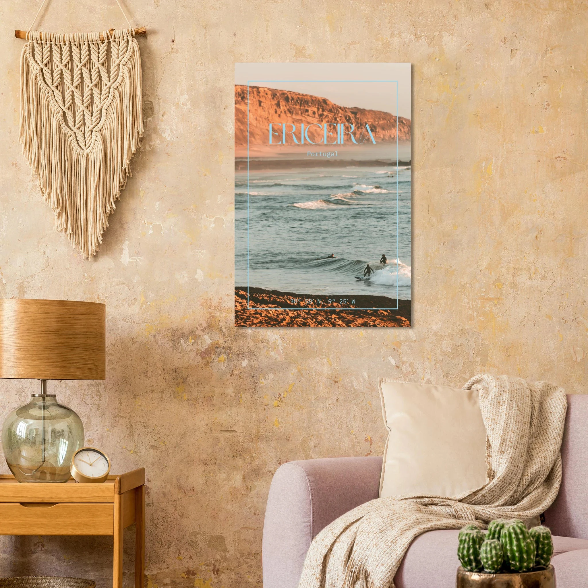 Ericeira, Portugal – World Surfing Reserve nördlich von Lissabon mit Reefbreaks wie Coxos und Ribeira d'Ilhas. Kunstdruck auf Alu-Dibond.