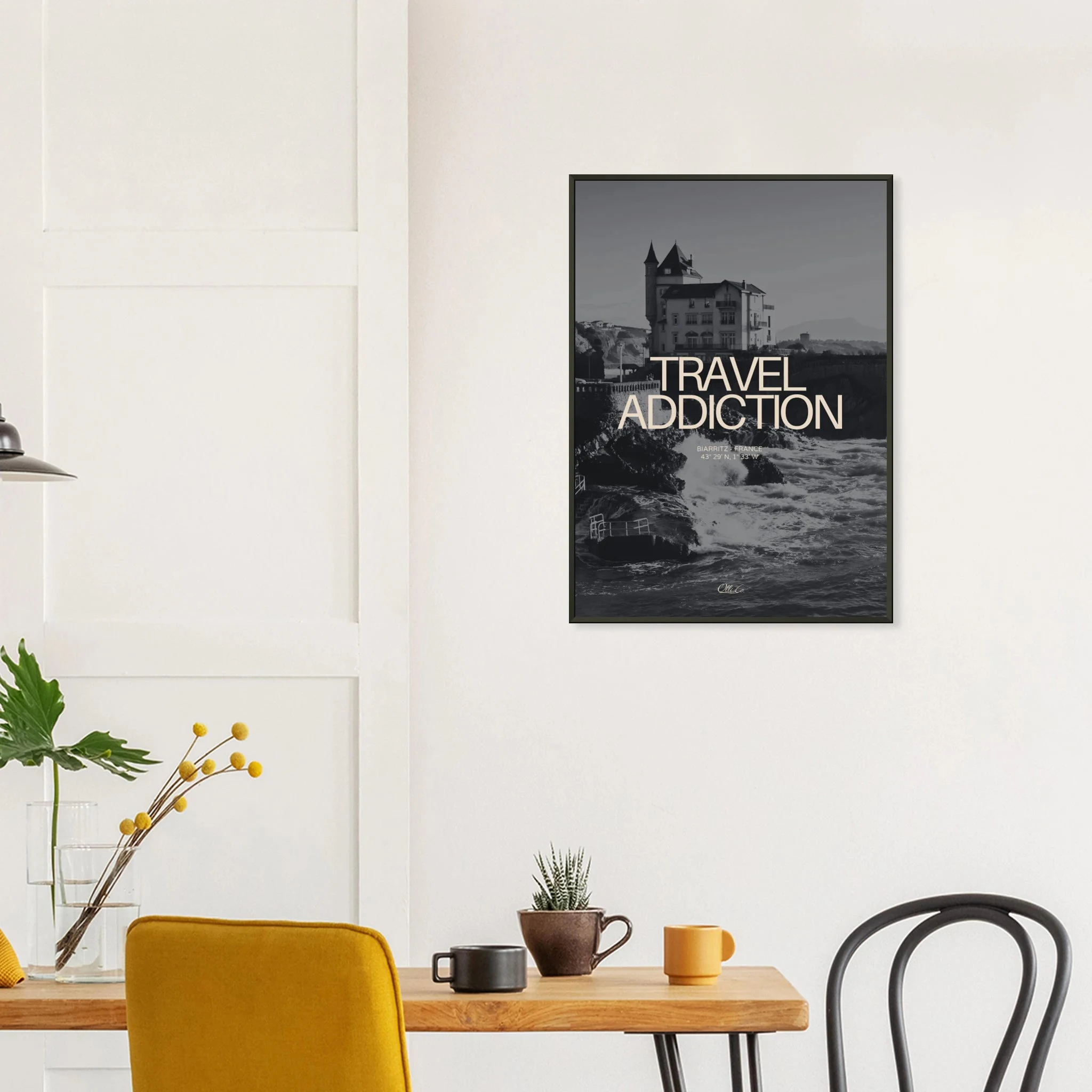 Biarritz, Frankreich – Mondäner Surfort am baskischen Atlantik, Wiege des europäischen Wellenreitens seit den 1950er-Jahren. Poster im Metallrahmen.