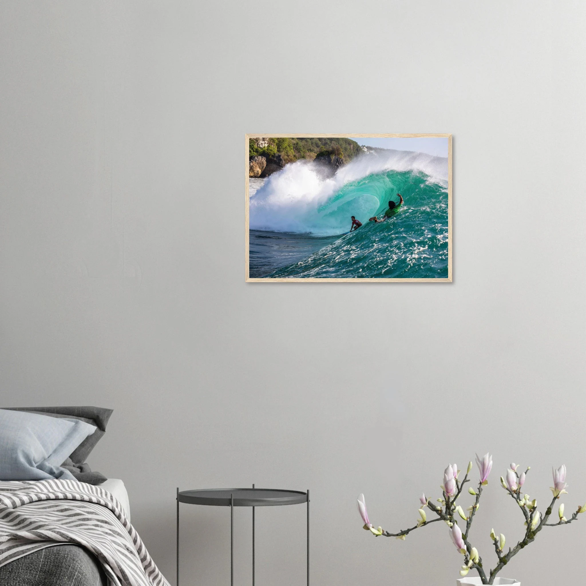Padang Padang, Bali (Indonesien) – Linker Reefbreak auf der Bukit-Halbinsel, bekannt als balinesisches Pipeline-Pendant. Poster im Holzrahmen.